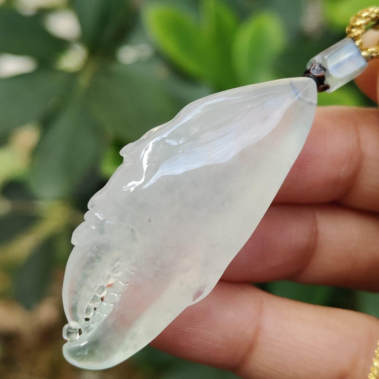 Crafted as Crab Claws Pendant on Premium Fine Quality Natural Type A Jadeite Jade certificate weighs 14.16 grams, measurement 49.2 * 19.5 * 10.8 mm (pendant355) Yi Pin Qian Jadeites Jade Jewelry ~Your Precious Quintessential ~ Singapore