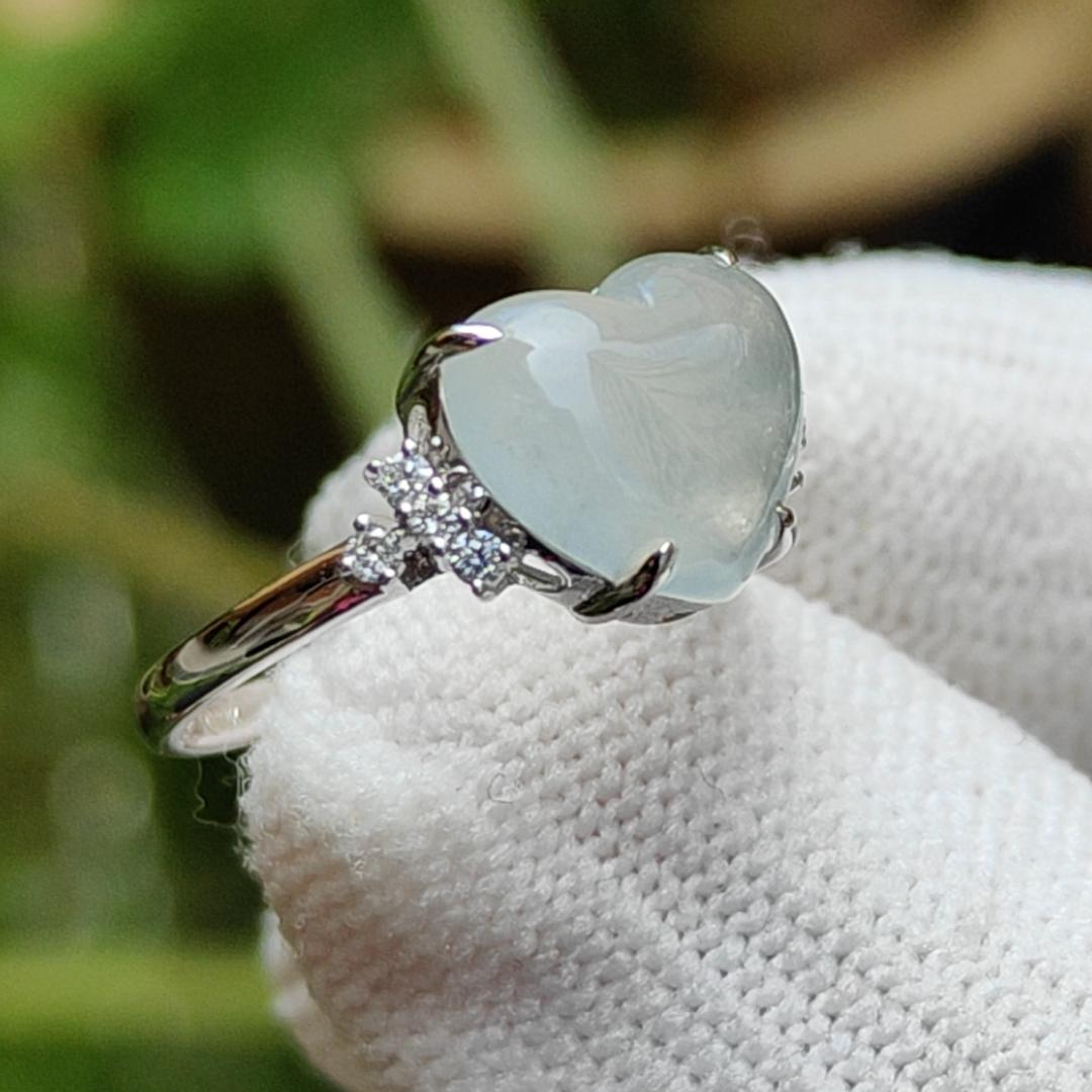 Mid Year Offer - Premium Icy Translucent Natural Type A Jadeite Jade Cabochon 8.5 * 9.8 * 3.2 mm crafted with shape of Heart set on 18k gold as Ring, certificate weighs 1.83 grams (18kring27) Yi Pin Qian