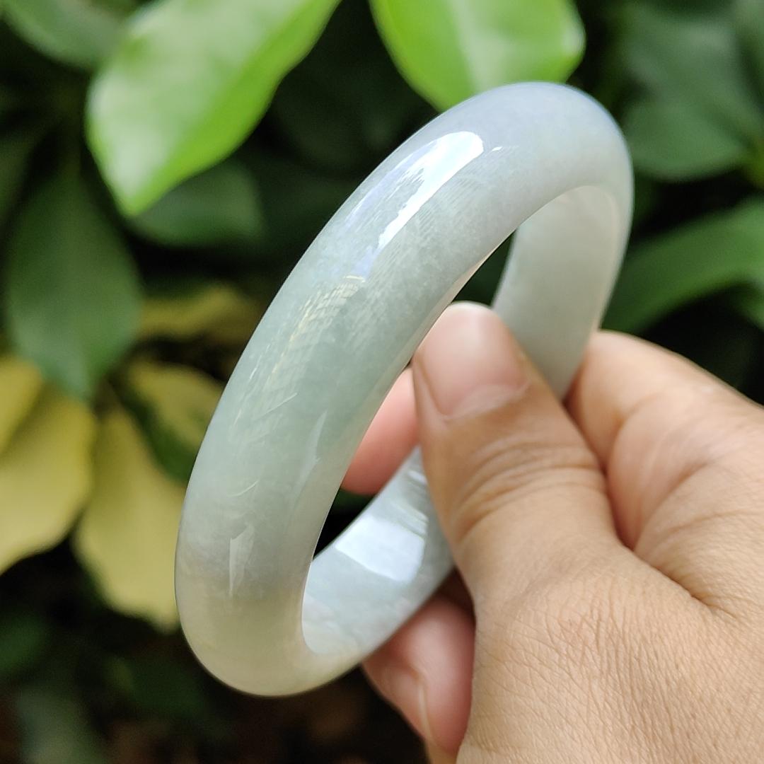 New Arrival Good Quality Natural Type A Jadeite Jade Peace Bangle Size 57mm certificate weighs 58.78 grams, Width: 13.2 mm Thickness: 8.1 mm (bangle21) Yi Pin Qian Jadeites Jade Jewelry ~Your Precious Quintessential ~ Singapore