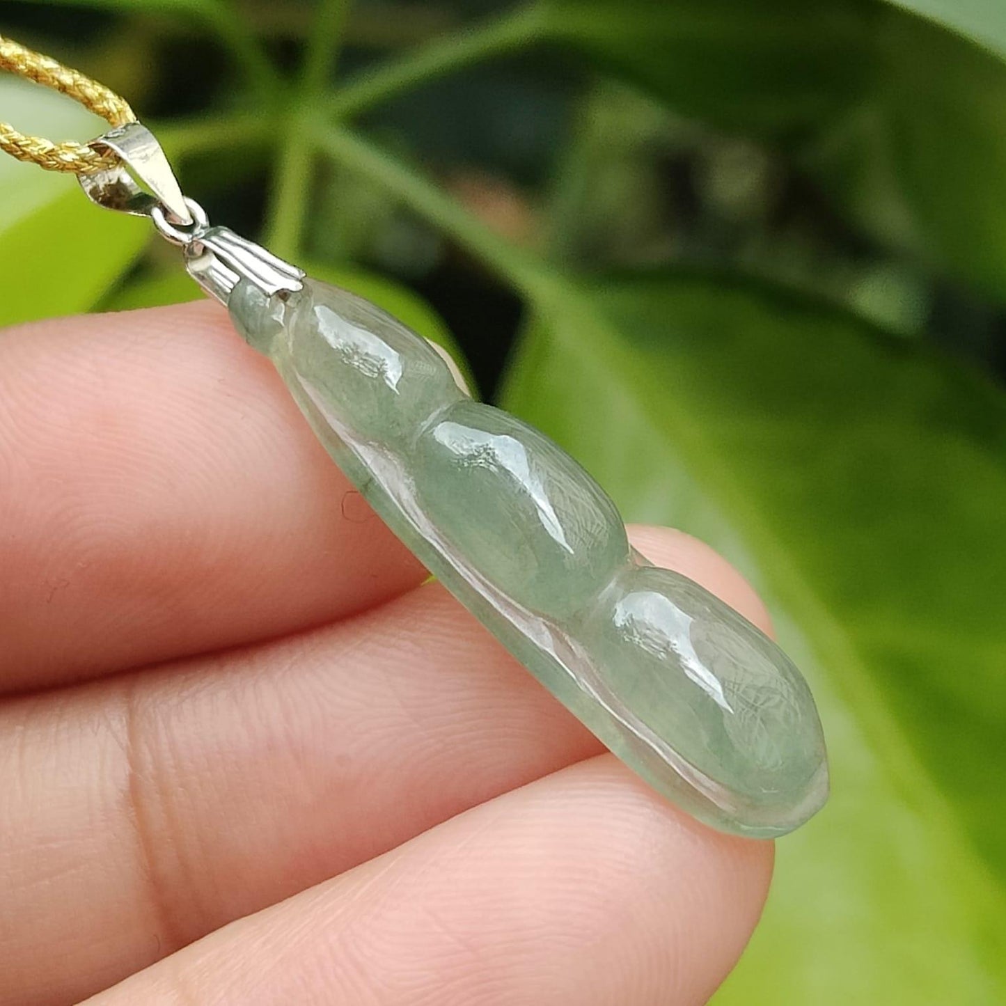 Icy Translucent Jadeite Triple Prosperity Bean Pendant – 18K Clasp, Light Green Hue (Sku: 18kp126)