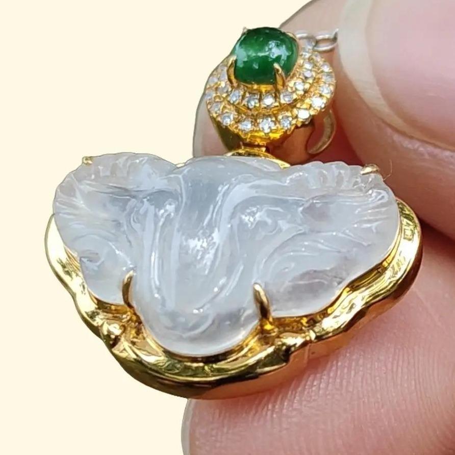 High Quality Icy Translucent Natural Type A Jadeite Jade crafted as Goat set with 18k Gold as Pendant, certificate weighs 2.99 grams, measurement 23 * 20.5 * 7.6 mm (18kp56) Yi Pin Qian