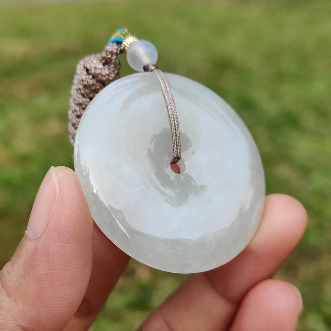 Limited Time Offer - Natural Type A Jadeite Jade Crafted as the shape of Donut as pendant with certificate weigh 24.58 grams, measurement 41.2 * 6.3 mm (pendant211) Yi Pin Qian