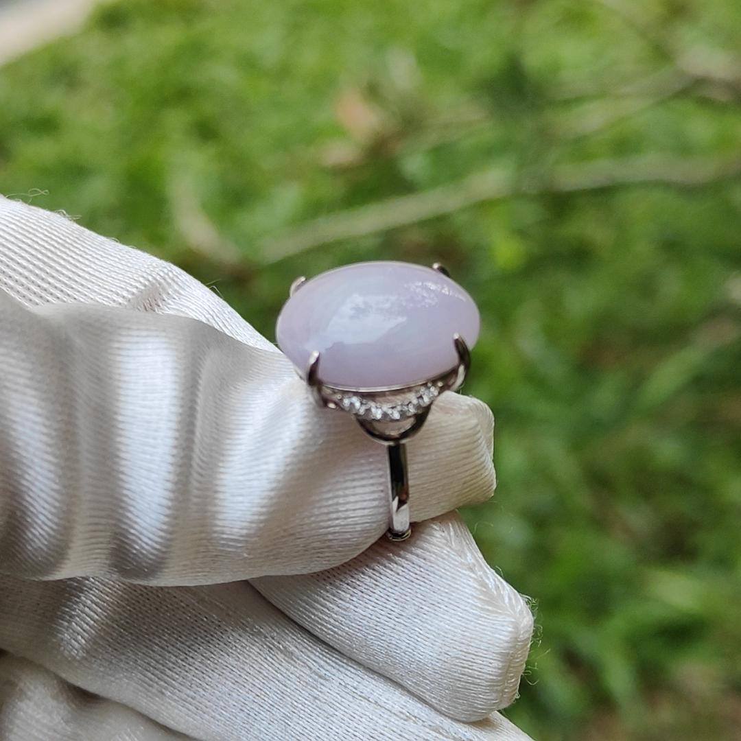 S925 Setting with Lavender Cabochon 15.6 * 12.3 * 5.2 mm Natural Type A Jadeite Jade Ring with certificate weigh 3.23 grams, finger size adjustable (s925ring4) Yi Pin Qian