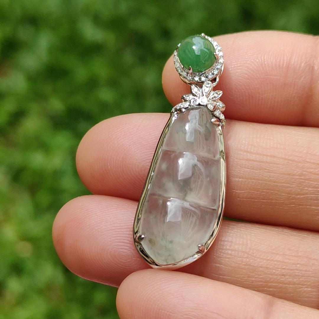 Premium Icy Translucent Natural Type A Jadeite Jade crafted as Four Seasons Fortune Beans set on 18k gold with 1 green cabochon and diamonds, certificate include weigh 3.86 grams, measurement 36.7 * 12.5 * 7mm (18kp14) Yi Pin Qian