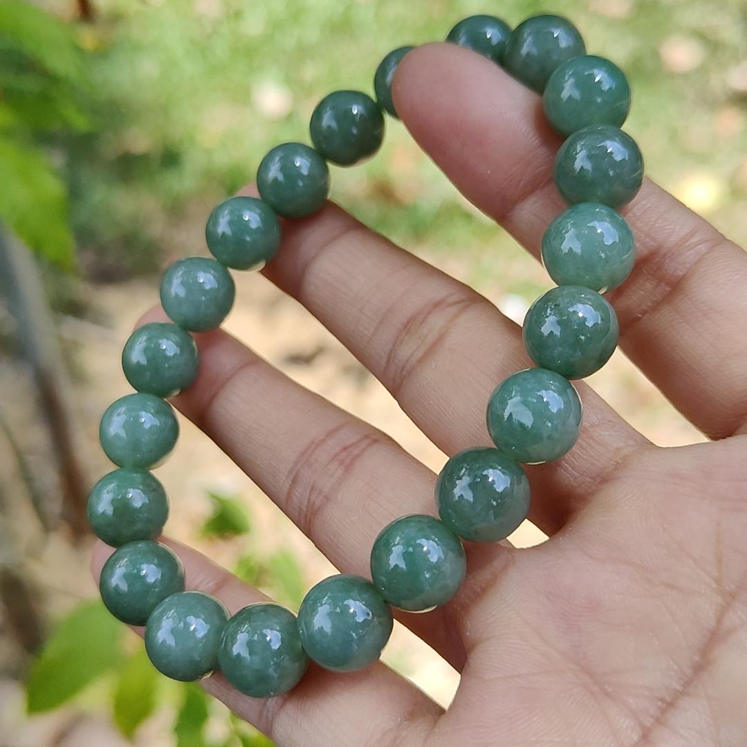 Green 21 Beads measurement 10mm Natural Type A Jadeite Jade Bracelet with QIC approved labs certificate weighs 38.45 grams (bracelet27) Yi Pin Qian