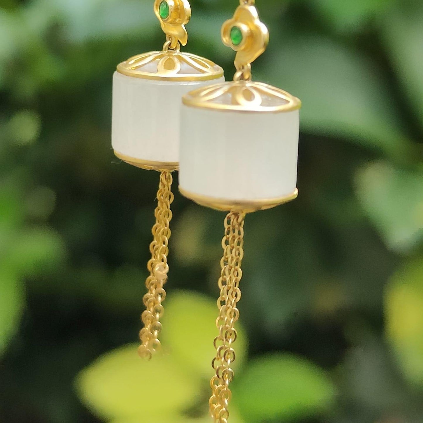 Harmony Cylinder Earrings – White Jadeite, 18K Gold & Five Elements Balance (Certified GD2202H003324 Sku: 18k11) Yi Pin Qian Jadeites Jade Jewelry ~Your Precious Quintessential ~ Singapore