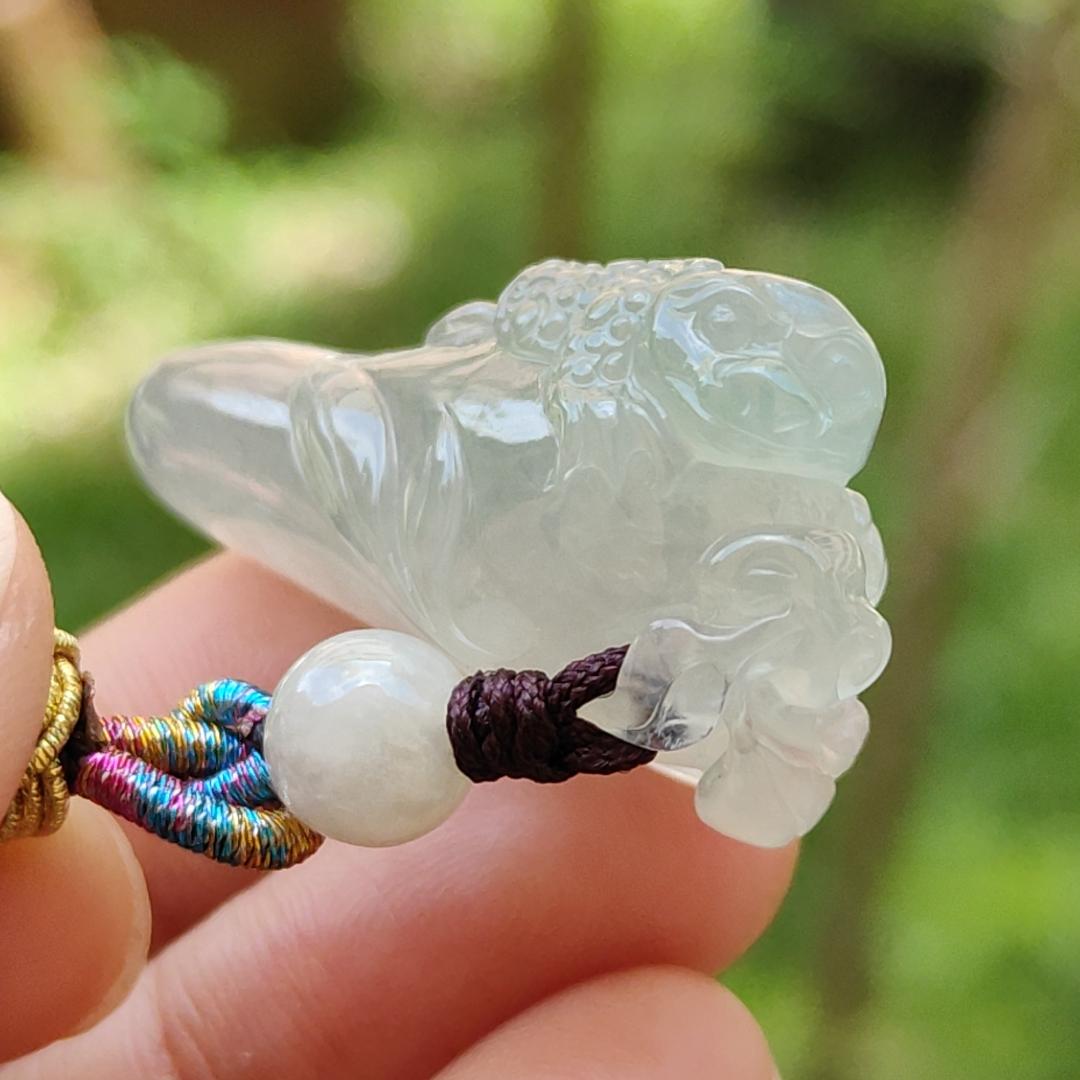 Premium Icy Translucent Natural Type A Jadeite Jade crafted with Three Legs Toad as Pendant, certificate weighs 12.37 grams, certificate weighs 12.37 grams, measurement 38.3 * 16.3 * 17.2 mm (pendant250) Yi Pin Qian