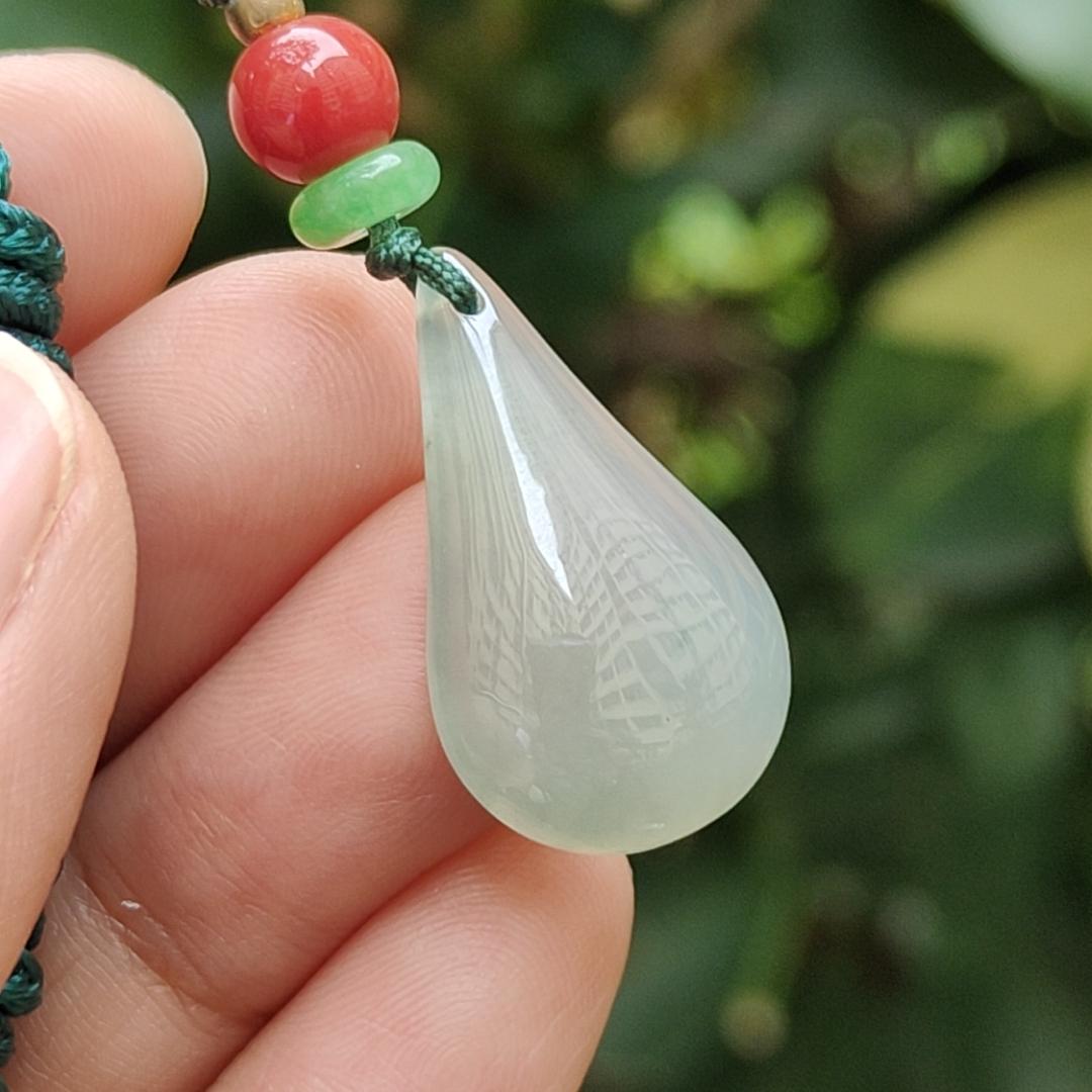 Drop Shape Crafting on Natural Type A Jadeite Jade as Pendant in Singapore with certificate weighs 5.93 grams, measurement 24.5 * 14.6 * 6.1 mm (pendant 334) Yi Pin Qian Jadeites Jade Jewelry ~Your Precious Quintessential ~ Singapore