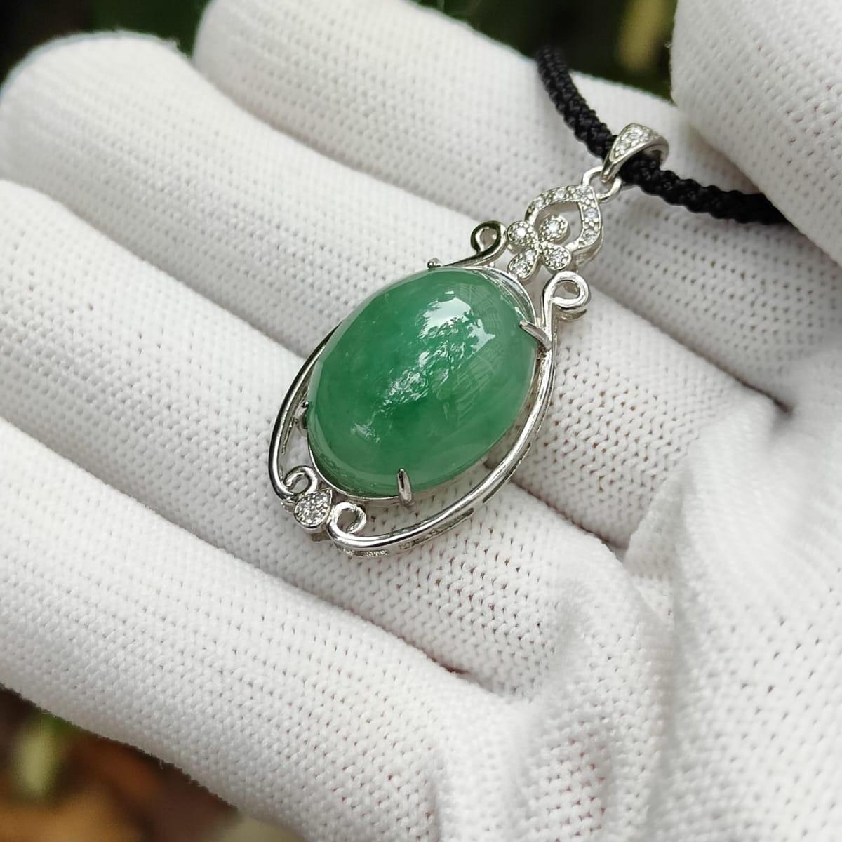 Wood Element Jade Pendant đą- Urban Energy Harmonizer (Sku: s925p8) Yi Pin Qian Jadeites Jade Jewelry ~Your Precious Quintessential ~ Singapore