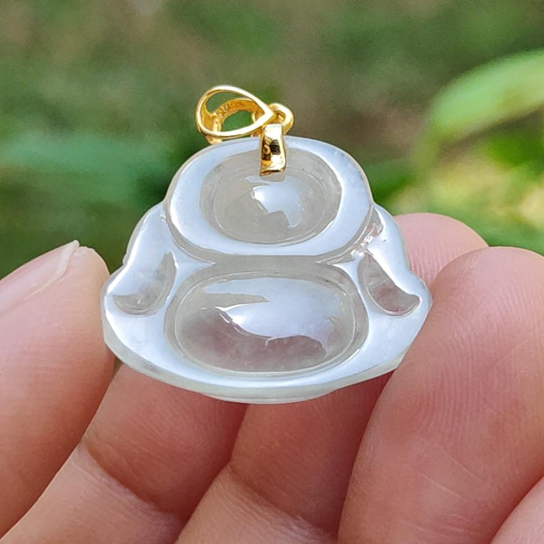 High Translucent Icy Natural Type A Jadeite Jade Set with 18k gold clasp with diamonds as pendant, certificate included weigh 5.43 grams, measurement 20.3 * 23 * 7.7 mm (18kp17) Yi Pin Qian