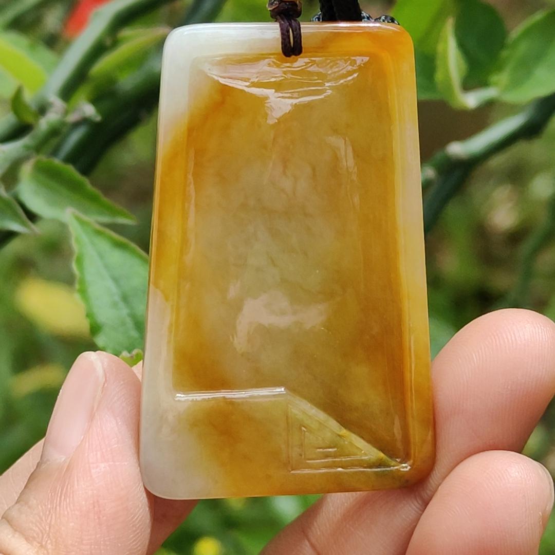 Rare Old Yellow with Red Natural Type A Jadeite Pendant Crafted with Guan Gong come with ceritificate weight 24.70 grams, 49.7 * 32 * 8 mm for Guan Gong collectors (pendant118) Yi Pin Qian