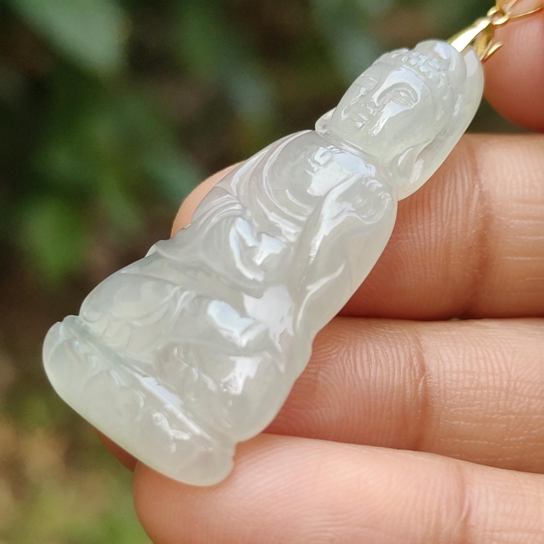 Icy Translucent Natural Type A Jadeite Jade crafted as Buddha with 18k gold clasp as Pendant, certificate weighs 6.78 grams, measurement 41.3 * 17.8 * 6.2 mm (18kp44) Yi Pin Qian