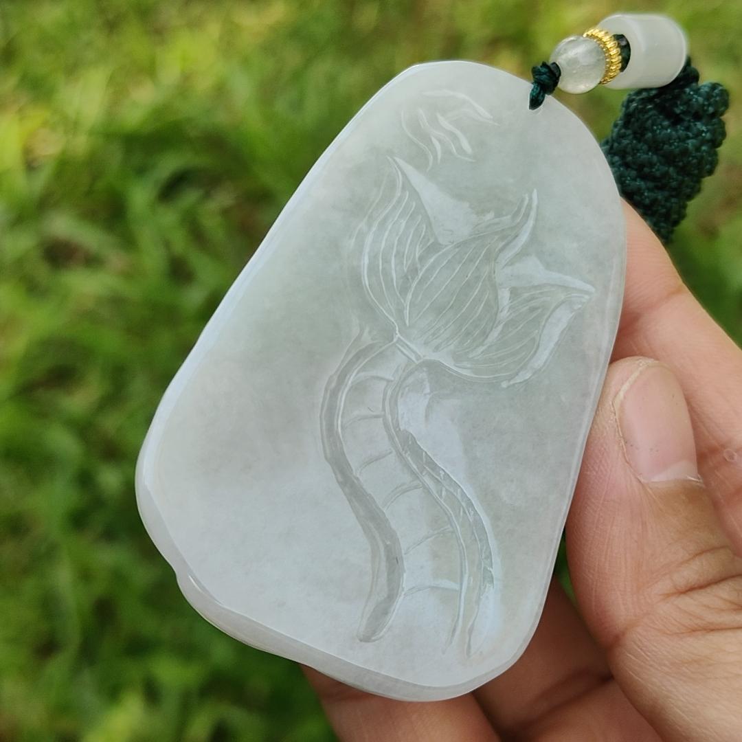 Natural Type A Jadeite Pendant Necklace crafted with Big Domineering Dragon symbols of power, status, authority, certificate included weigh 49.53 grams, 67.7 * 42 * 10.3 mm (pendant22) Yi Pin Qian