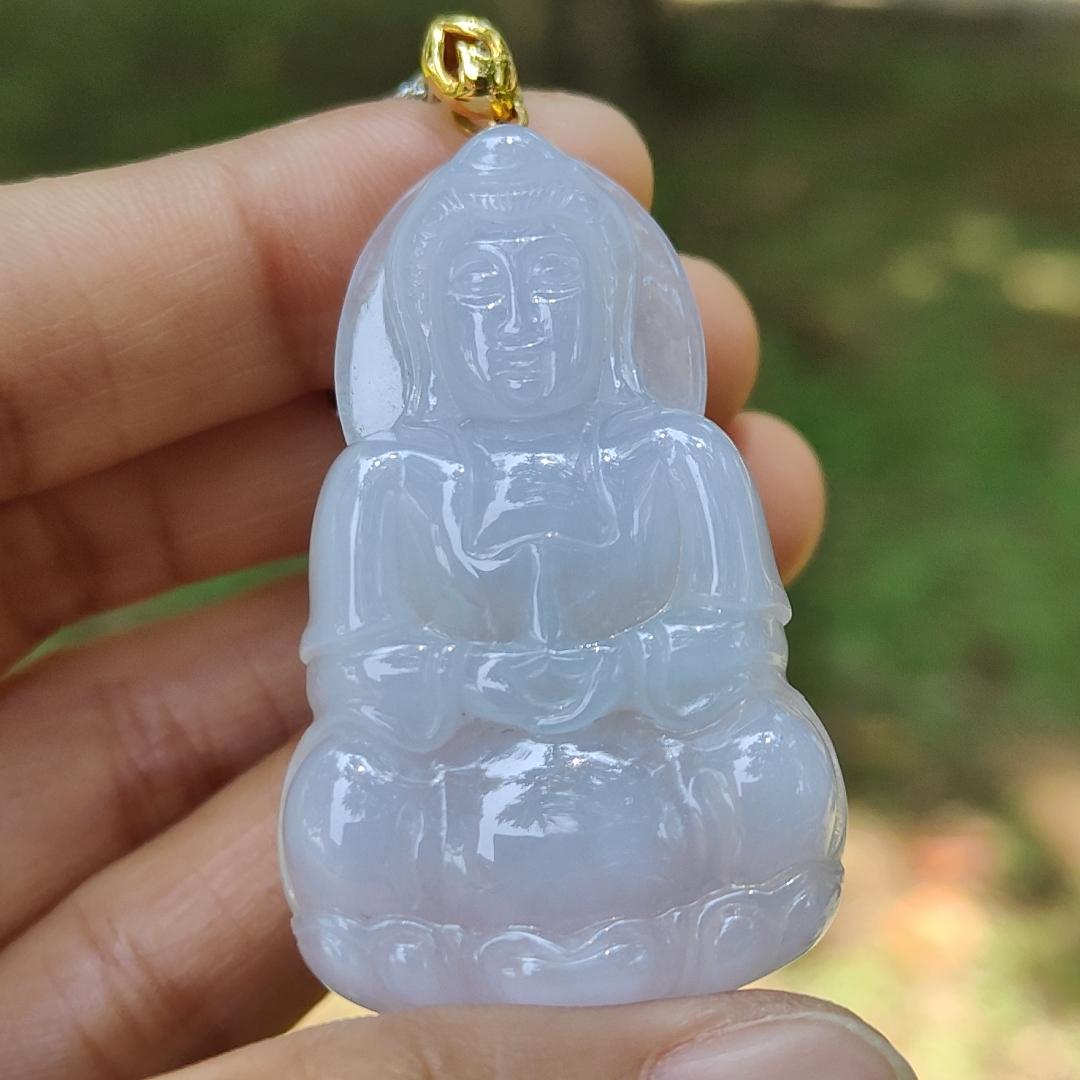 High Quality Light Lavender Natural Type A Jadeite Jade crafted As Guanyin set with 18k Gold Clasp as Pendant, certificate weighs 14.87 grams, measurement 46.6 * 28.2 * 6.5 mm (18kp58) Yi Pin Qian