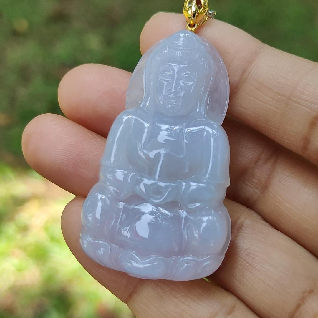 High Quality Light Lavender Natural Type A Jadeite Jade crafted As Guanyin set with 18k Gold Clasp as Pendant, certificate weighs 14.87 grams, measurement 46.6 * 28.2 * 6.5 mm (18kp58) Yi Pin Qian