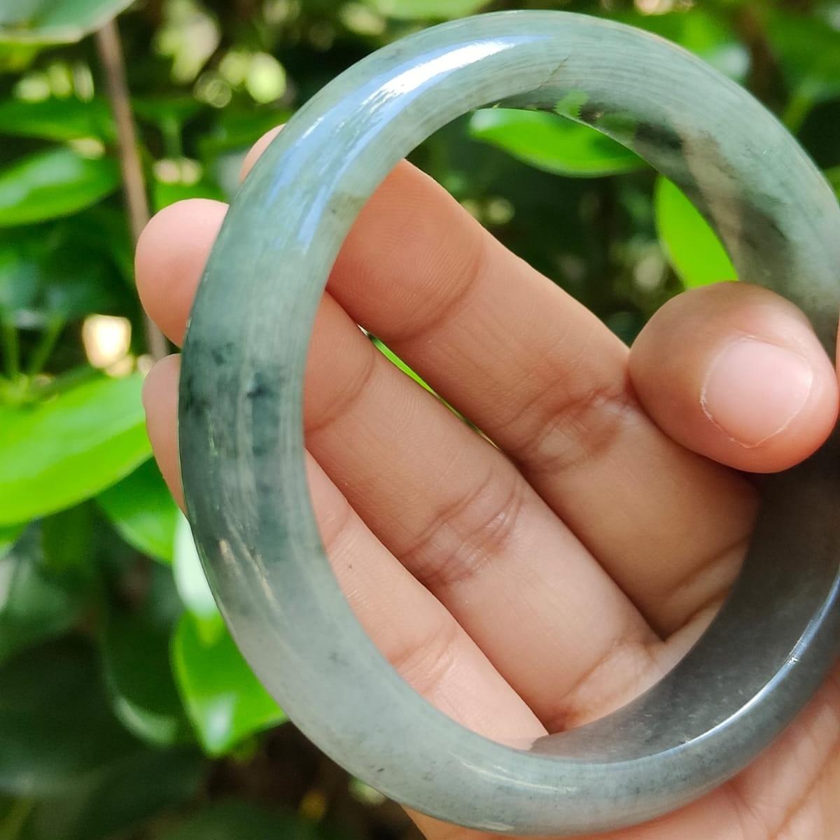 🌀 Natural Type A Jadeite Jade Peace Bangle 🌱 | Zi Wei Dou Shu-Aligned for Singapore’s Dynamic Lifestyles (Sku: bangle37)