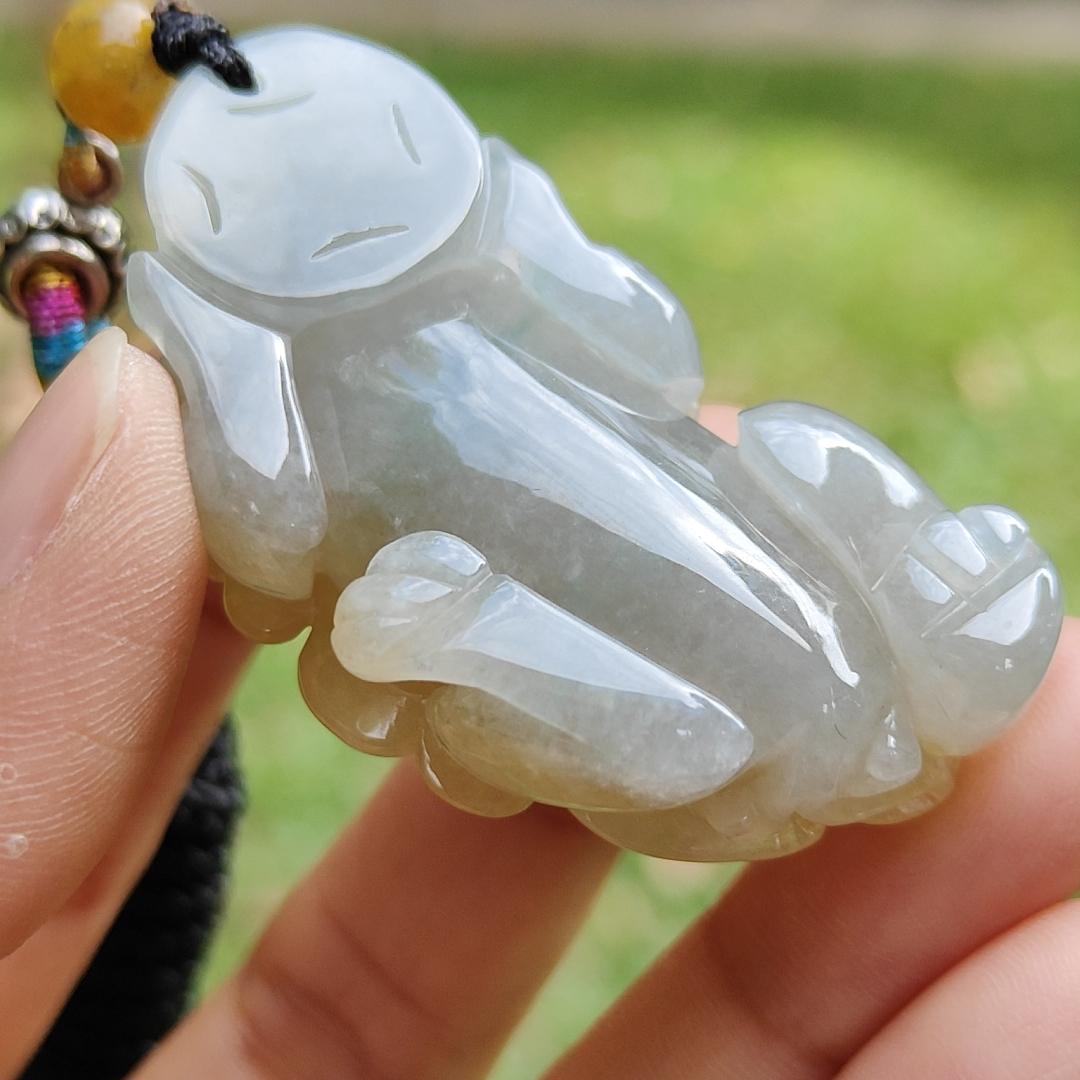 Hight Quality Pair of Yellow with Light Green Hue Natural Type A Jadeite Jade crafted as Pixiu for Pendant, certificate weighs 30.53 grams , 30.35 grams, measurements 50.5 * 26 * 11.5 / 50.5 * 26.2 * 11.5 mm (pendant278) Yi Pin Qian