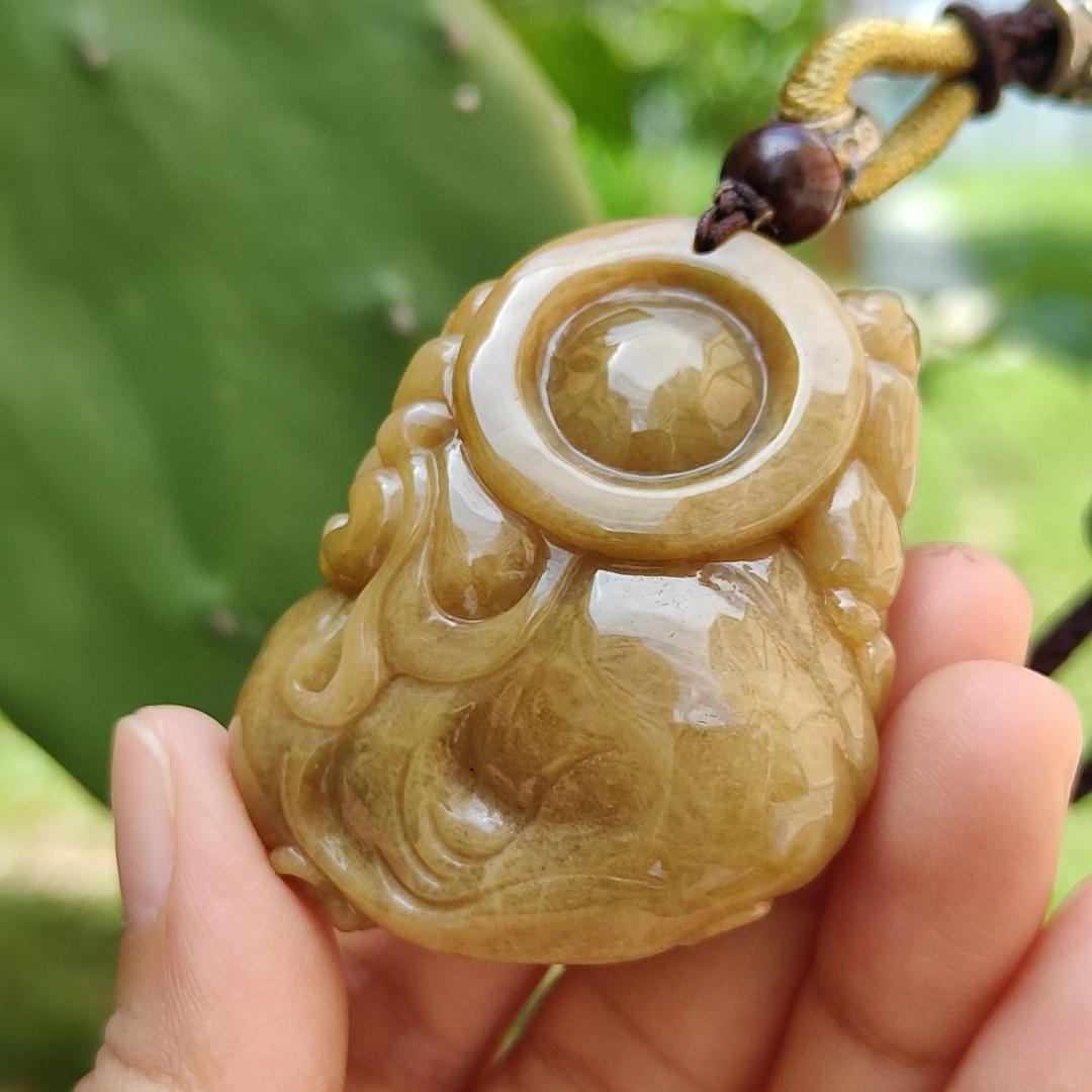 Rare Full Brown Natural Type A Jadeite Pendant crafted as Milo with two kids means Happiness for the family and Longevity, wealth and health, with certificate weighs at 61.27 grams, 48.50 * 41 * 21.60 mm (pendant110) Yi Pin Qian