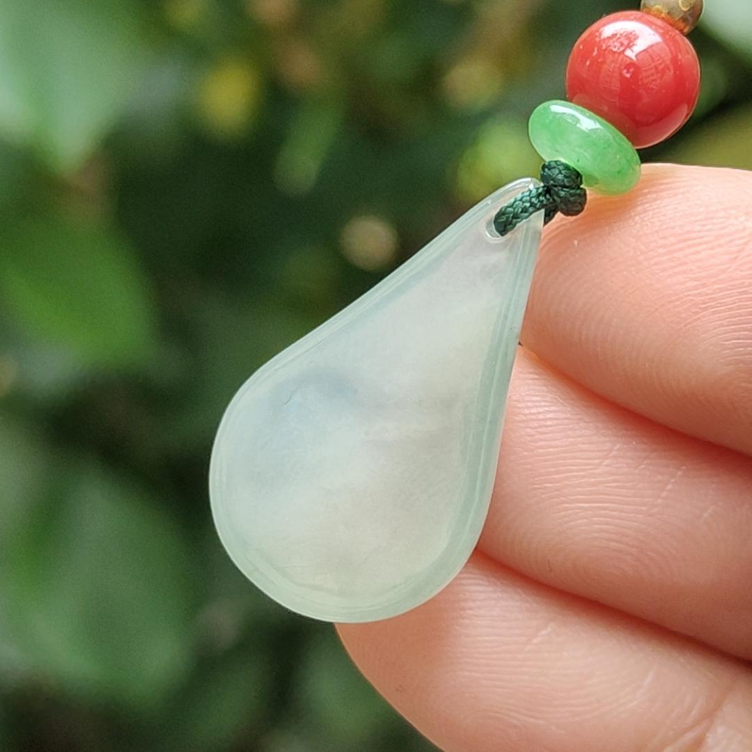 Drop Shape Crafting on Natural Type A Jadeite Jade as Pendant in Singapore with certificate weighs 5.93 grams, measurement 24.5 * 14.6 * 6.1 mm (pendant 334) Yi Pin Qian Jadeites Jade Jewelry ~Your Precious Quintessential ~ Singapore