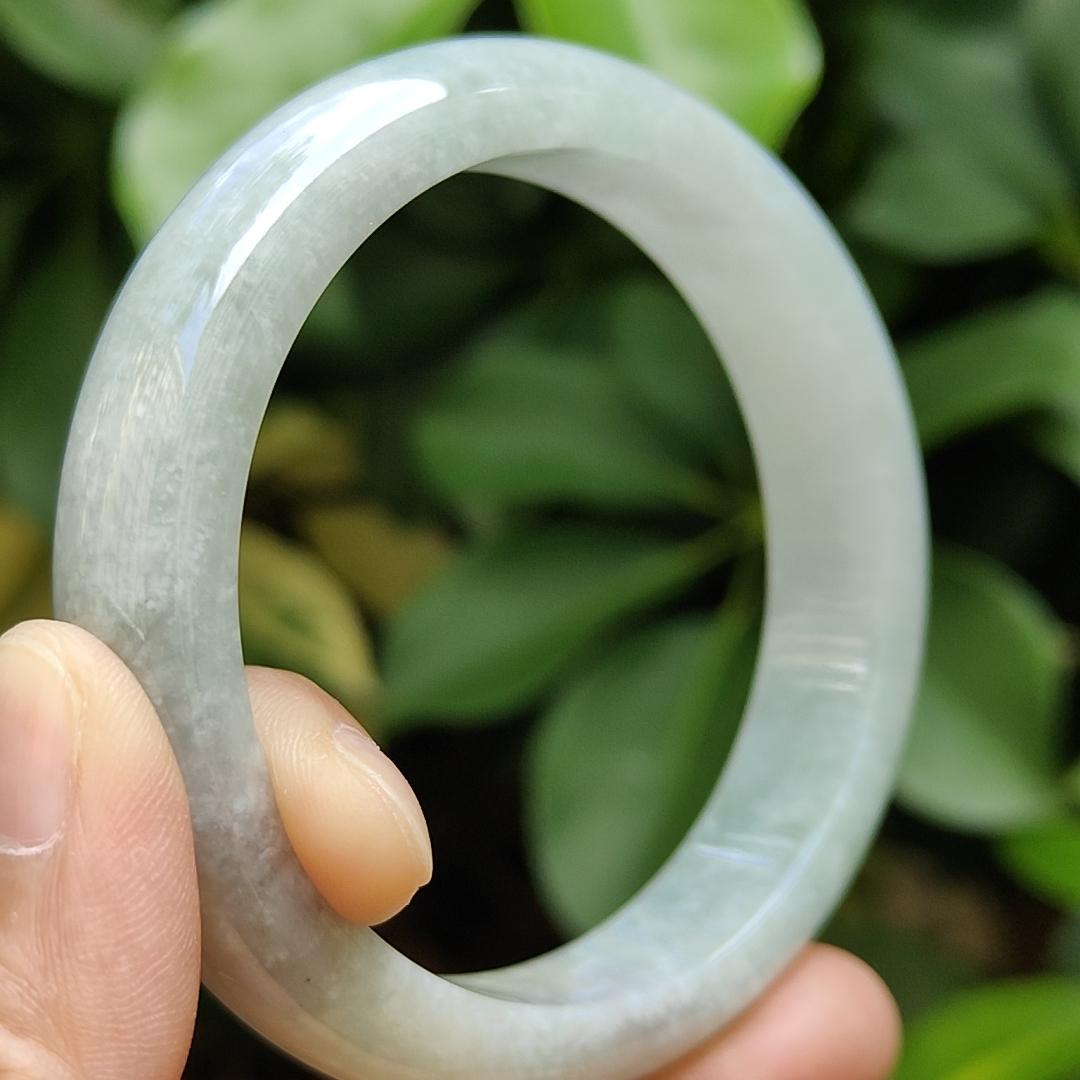 New Arrival Good Quality Natural Type A Jadeite Jade Peace Bangle Size 57mm certificate weighs 58.78 grams, Width: 13.2 mm Thickness: 8.1 mm (bangle21) Yi Pin Qian Jadeites Jade Jewelry ~Your Precious Quintessential ~ Singapore