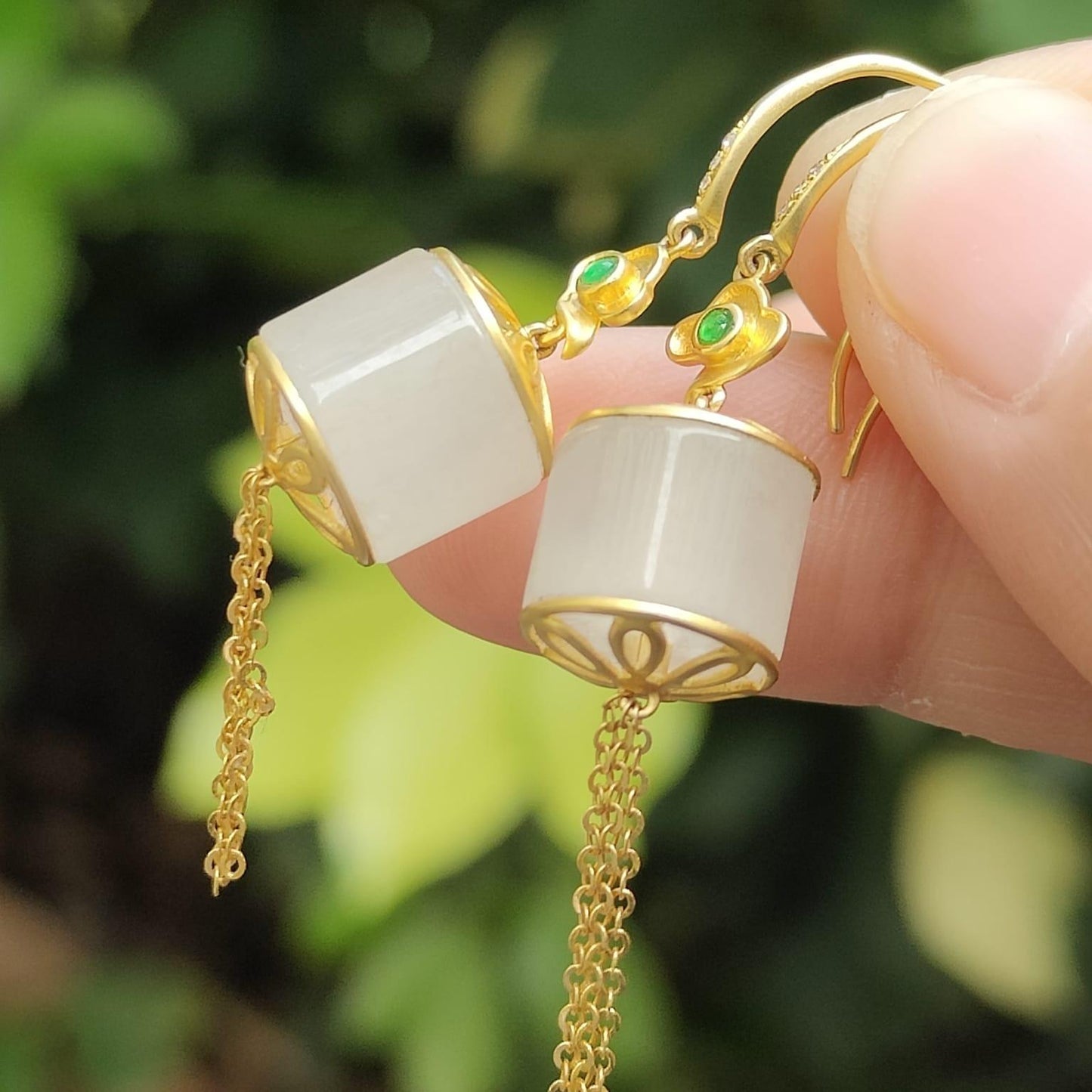 Harmony Cylinder Earrings – White Jadeite, 18K Gold & Five Elements Balance (Certified GD2202H003324 Sku: 18k11) Yi Pin Qian Jadeites Jade Jewelry ~Your Precious Quintessential ~ Singapore