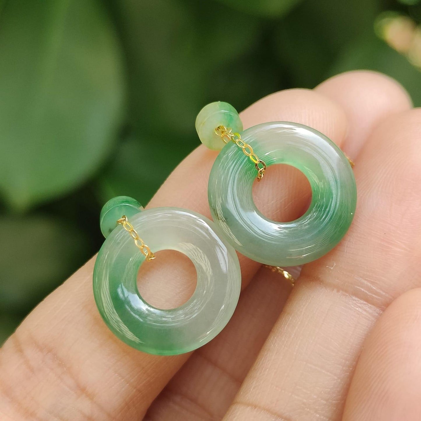 Donut Jadeite Earrings – Natural Type A Jadeite, 18K Gold Thread, Harmony of Five Elements (18k10) (18k10) Yi Pin Qian Jadeites Jade Jewelry ~Your Precious Quintessential ~ Singapore