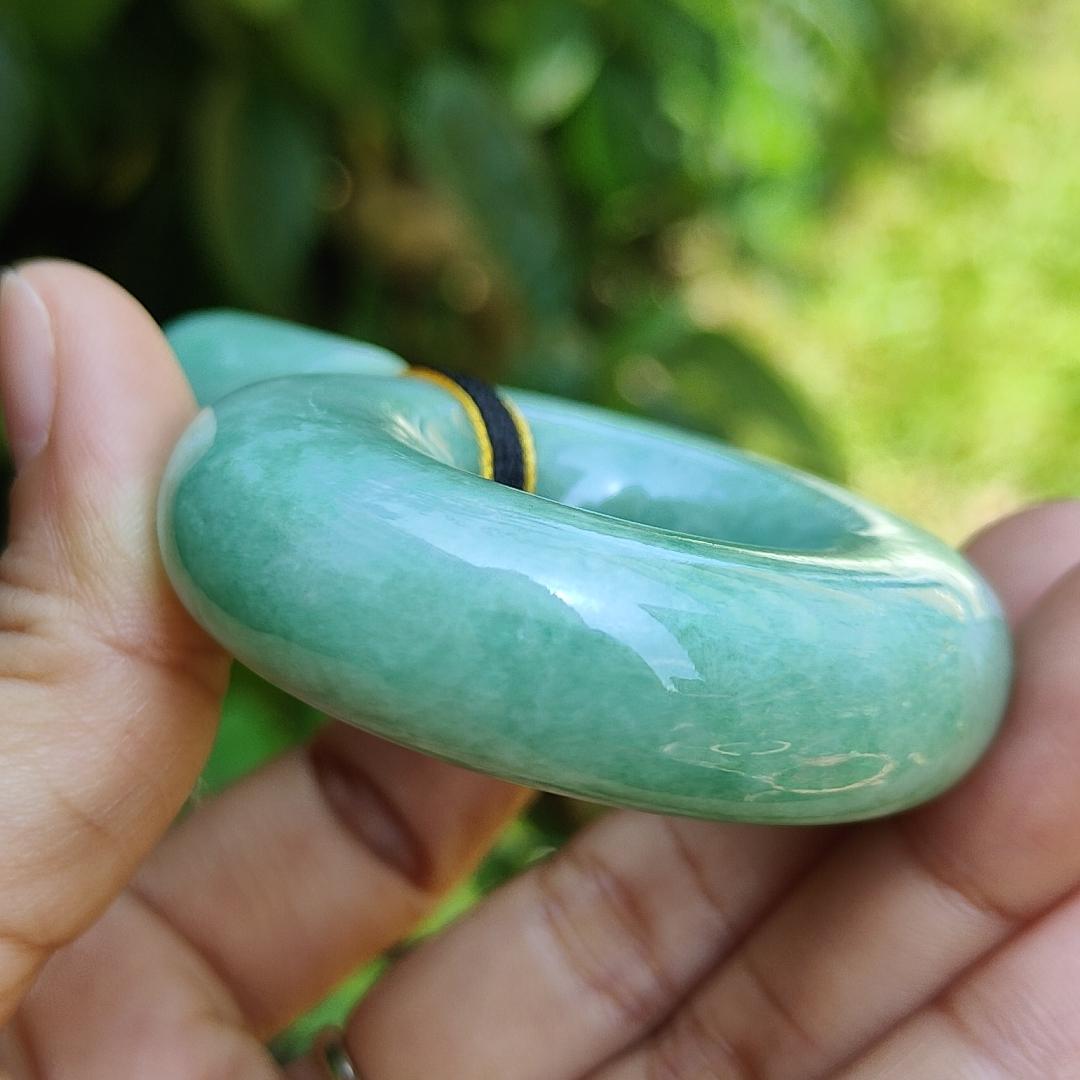 Hugh Light Green crafted with Shape of Donut and Cylinder Natural Type A Jadeite Jade as Pendant, certificate weighs 73.85 and 12.55 grams, measurements 52.8 * 52.7 * 14.3, 19.1 * 16.3 mm (pendant290) Yi Pin Qian