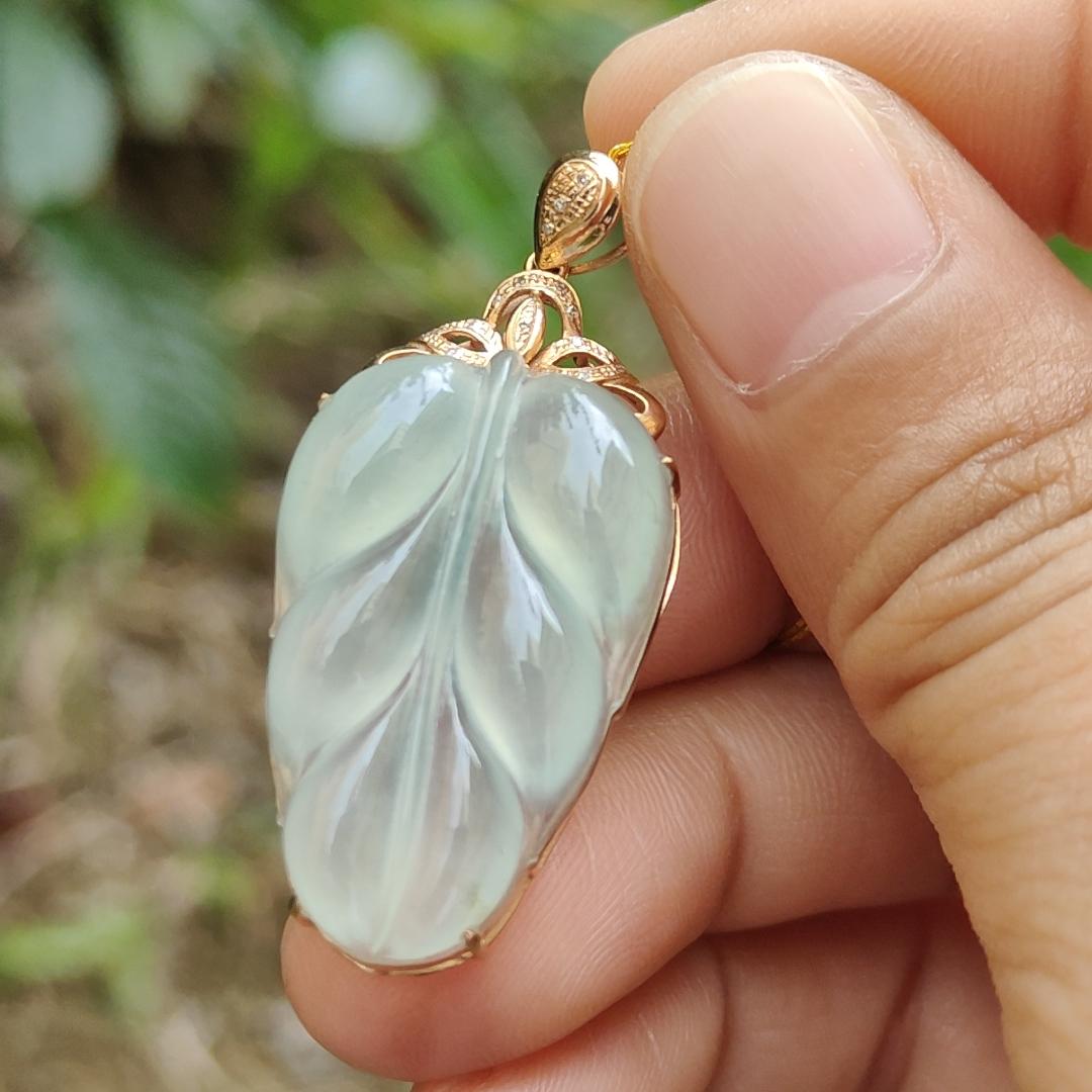Premium Quality Icy Translucent Light Green Hue Natural Type A Jadeite Jade crafted as Leaf set on 18k Gold as Pendant, certificate weighs 5.07 grams, measurement 40.5 * 18 * 7.5 mm (18kp42) Yi Pin Qian