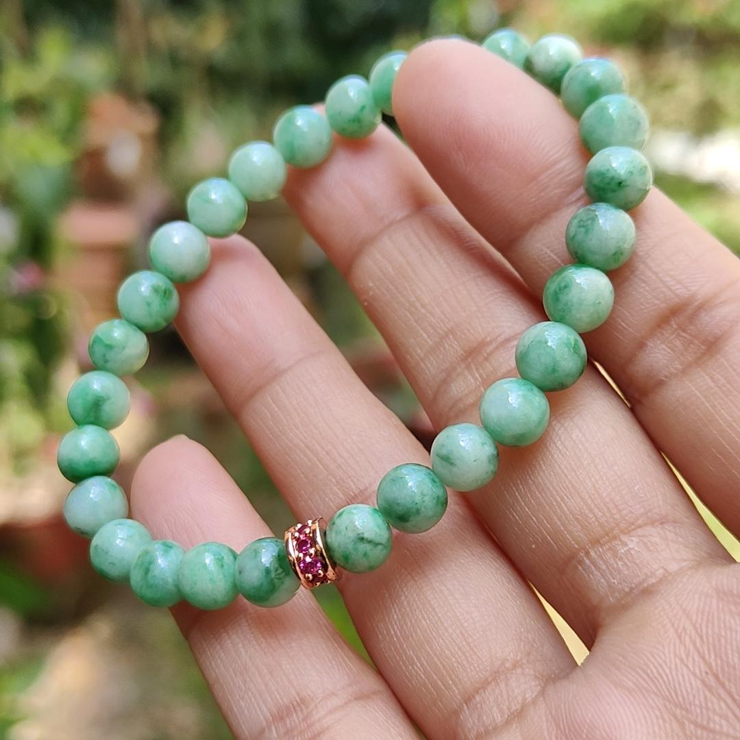 Light Spicy Green Natural Type A Jadeite Jade crafted with 6.6mm * 28 beads as bracelet, QIC lab approved certificate weigh 13.41 grams (bracelet20) Yi Pin Qian