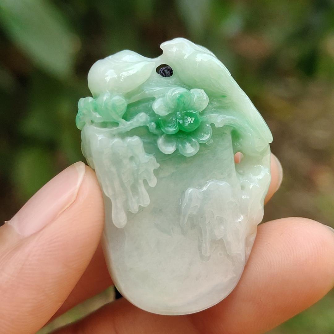 Beautifully crafted with birds and flower light green Natural Type A Jadeite Jade as Pendant Yi Pin Qian