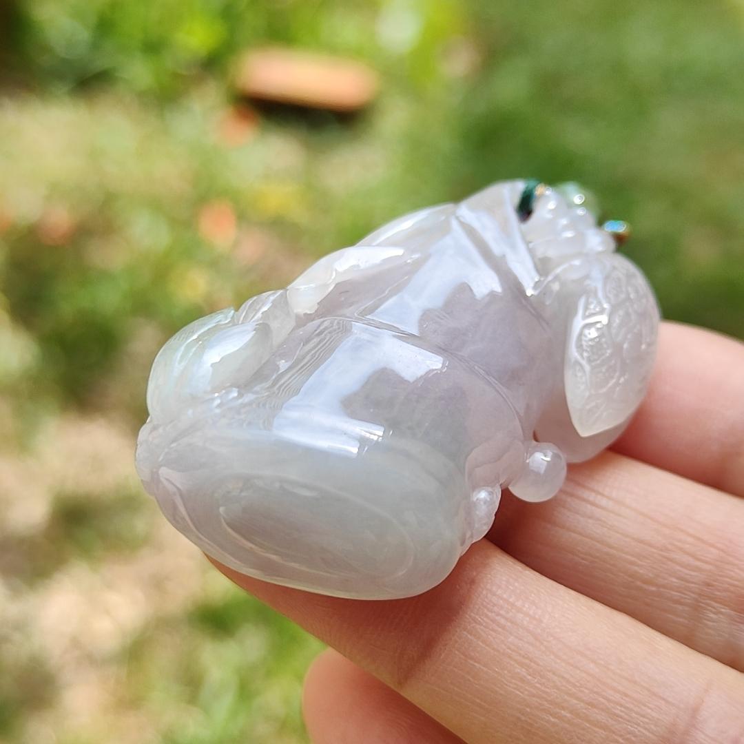Lavender with little light green Natural Type A Jadeite Jade crafted as Bamboo and Bee as a Pendant, certificate weigh 33.64 grams, measurement 49.7 * 25.1 * 13.2 mm (pendant199) Yi Pin Qian