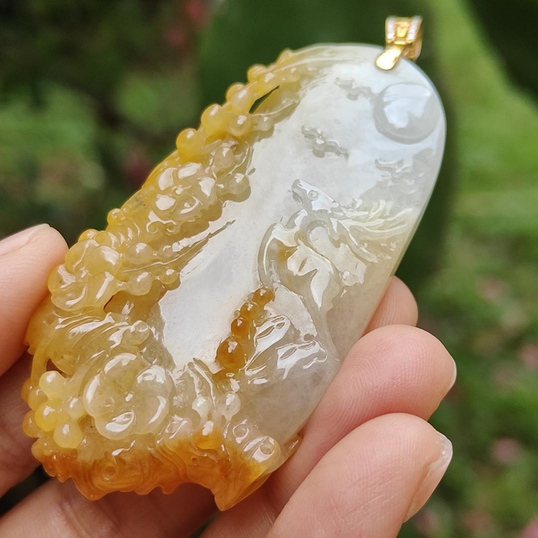 Very Rare Orange Yellow Natural Type A Jadeite Jade crafted with Deer added with 18k Gold Clasp as Pendant, certificate weighs 33.26 grams, measurement 64.8 * 35.2 * 8.5 mm (18kp48) Yi Pin Qian