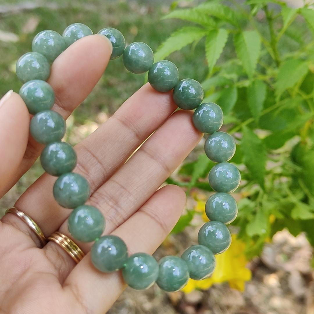 Green 21 Beads measurement 10mm Natural Type A Jadeite Jade Bracelet with QIC approved labs certificate weighs 38.45 grams (bracelet27) Yi Pin Qian