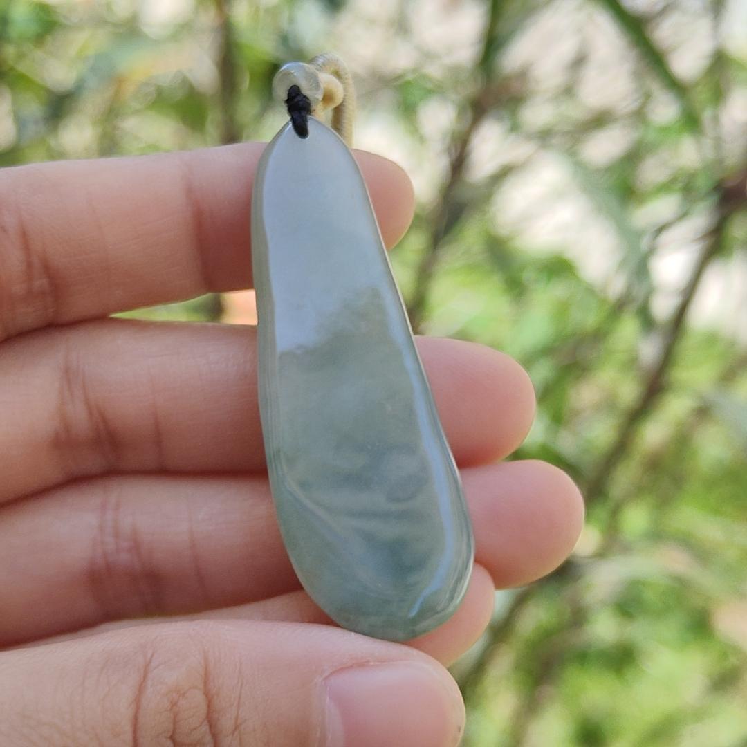 Light Green Natural Type A Jadeite Jade Pendant Necklace crafted with faceless Guanyin with QIC labs approved certificate weigh 11.82 grams, measurement 52 * 17.7 * 5.7 mm (pendant175) Yi Pin Qian