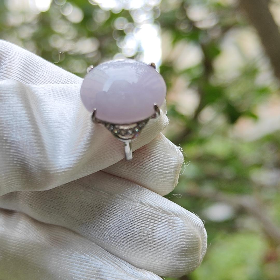 S925 Setting with Lavender Cabochon 15.6 * 12.3 * 5.2 mm Natural Type A Jadeite Jade Ring with certificate weigh 3.23 grams, finger size adjustable (s925ring4) Yi Pin Qian