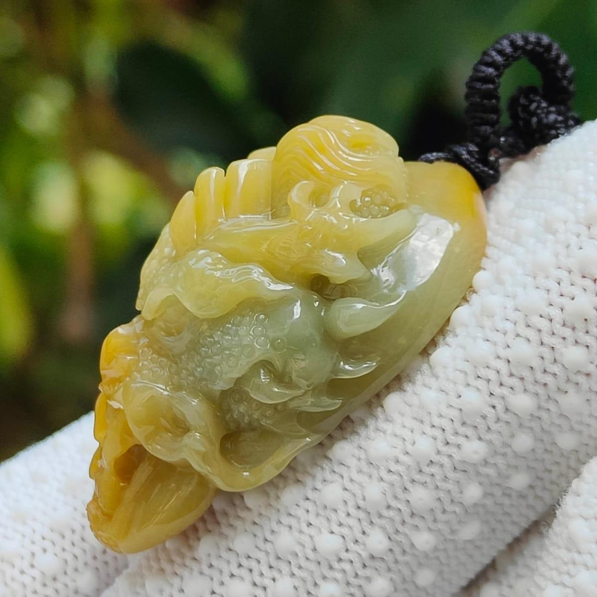 Earth & Wood Energy Jadeite Dragon Pendant – Harmonize Your Chi (Sku: pendant421) Yi Pin Qian Jadeites Jade Jewelry ~Your Precious Quintessential ~ Singapore