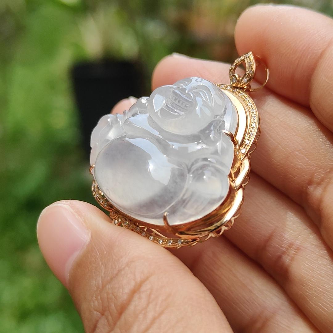 Icy Translucent Natural Type A Jadeite Jade crafted as Milo Buddha set on 18k gold with diamonds as Pendant Necklace, certificate included weigh 9.62 grams, 37.6 * 33.8 * 10.8 mm (18kp13) Yi Pin Qian