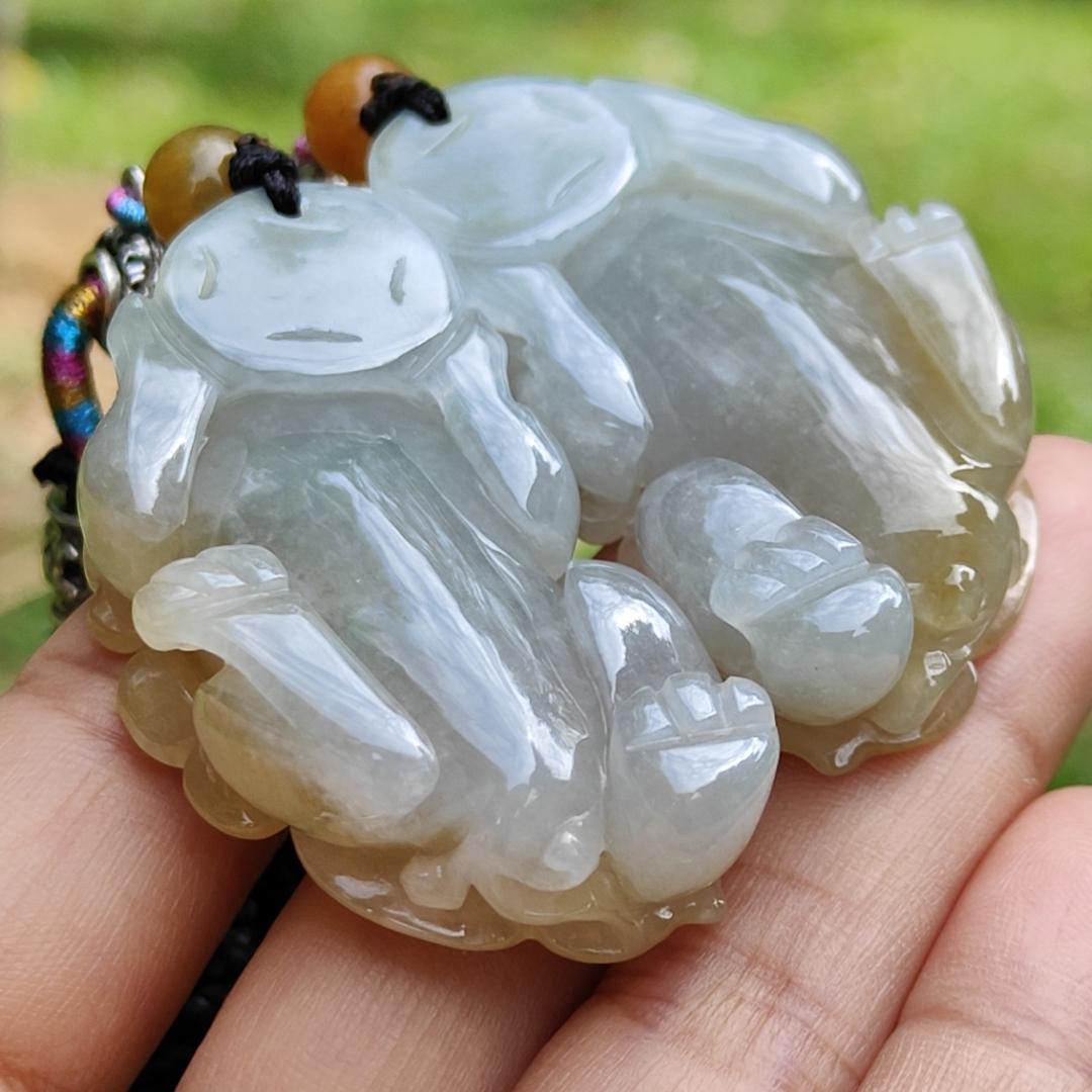 Hight Quality Pair of Yellow with Light Green Hue Natural Type A Jadeite Jade crafted as Pixiu for Pendant, certificate weighs 30.53 grams , 30.35 grams, measurements 50.5 * 26 * 11.5 / 50.5 * 26.2 * 11.5 mm (pendant278) Yi Pin Qian