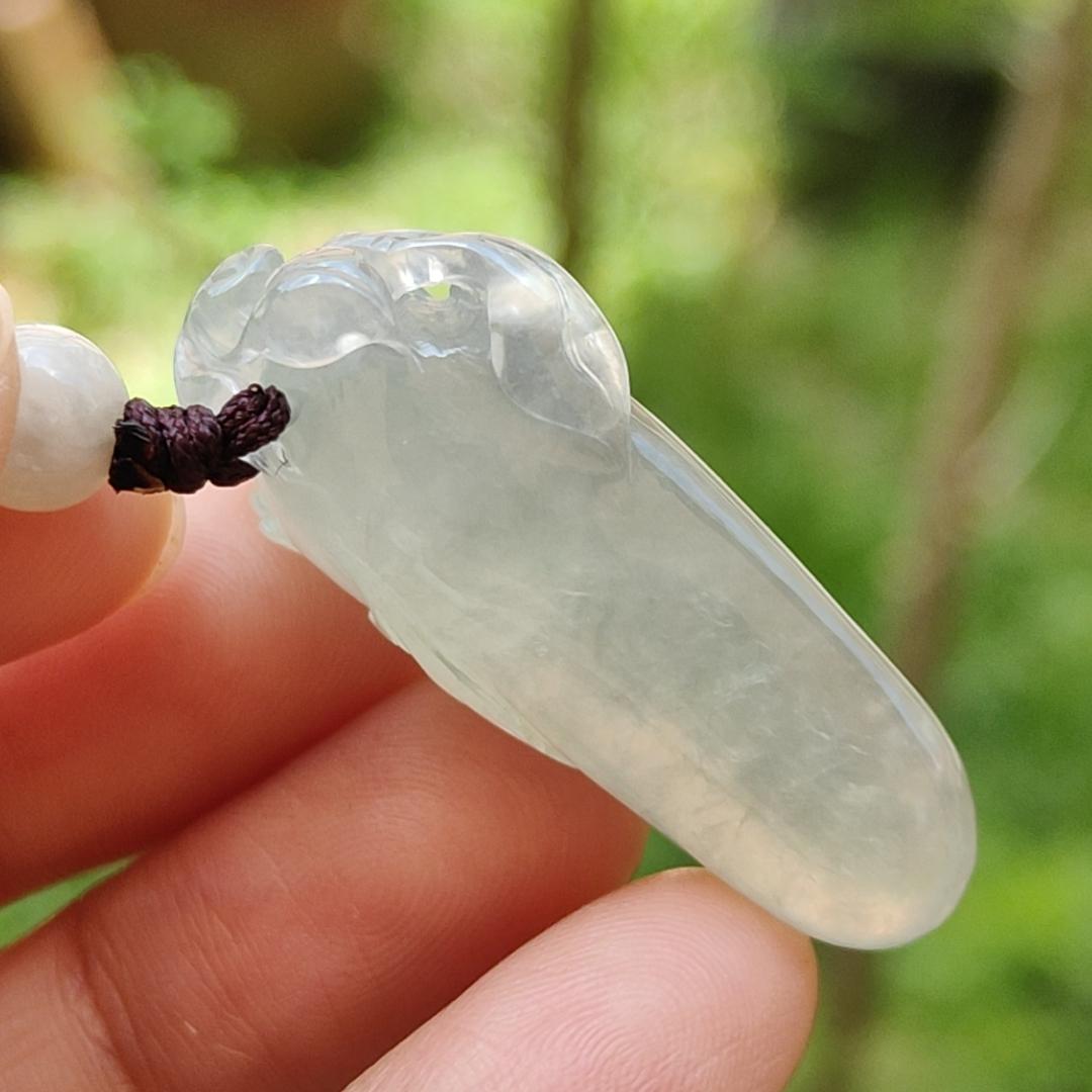 Premium Icy Translucent Natural Type A Jadeite Jade crafted with Three Legs Toad as Pendant, certificate weighs 12.37 grams, certificate weighs 12.37 grams, measurement 38.3 * 16.3 * 17.2 mm (pendant250) Yi Pin Qian