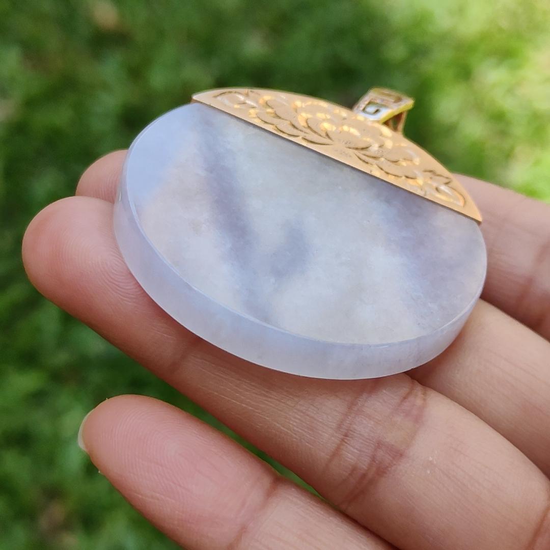 Light Lavender Natural Type A Jadeite Jade Crafted with nothing, round shape set with 18 k gold as pendant, certificate weigh 29.85 grams, measurement 43.7 * 42.9 * 5.6 mm (18kp23) Yi Pin Qian