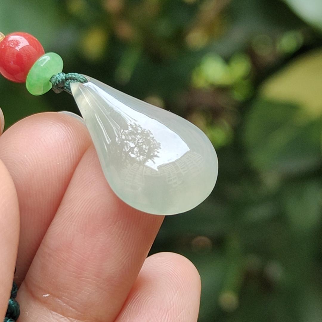 Drop Shape Crafting on Natural Type A Jadeite Jade as Pendant in Singapore with certificate weighs 5.93 grams, measurement 24.5 * 14.6 * 6.1 mm (pendant 334) Yi Pin Qian Jadeites Jade Jewelry ~Your Precious Quintessential ~ Singapore