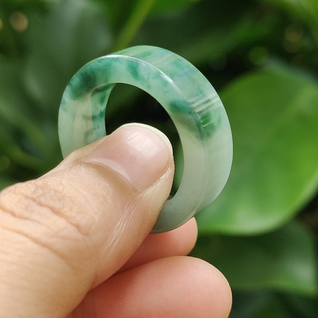 Spicy Green with Green Hue High Quality Natural Type A Jadeite Jade crafted as Ring, finger size 19mm, QIC labs approved certificate weighs 7.88 grams, measurement 7.8 * 4.5 mm (ring10) Yi Pin Qian