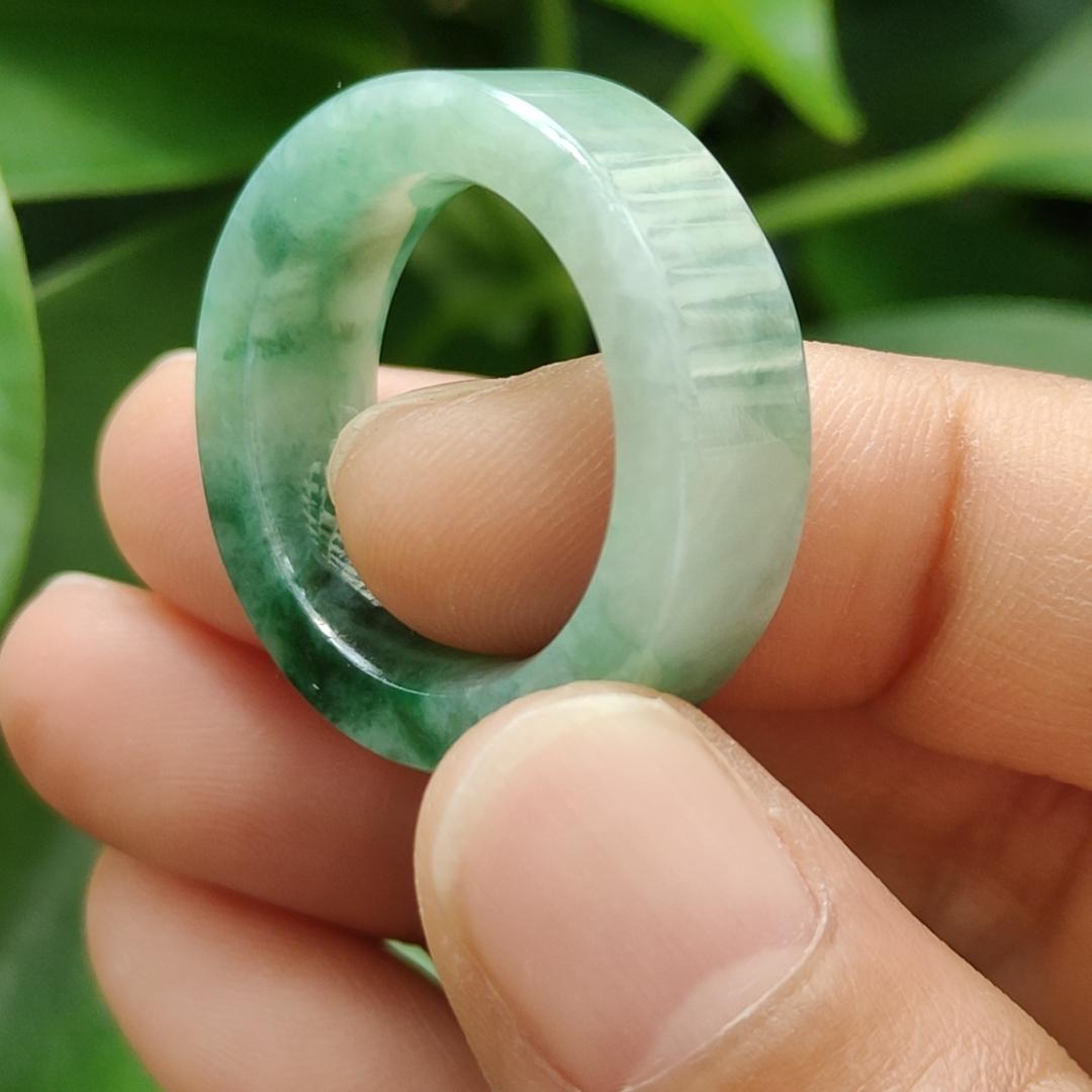 High Quality Green,Green Patches Natural Type A Jadeite Jade crafted as Ring, finger size 19.1mm, QIC approved labs certificate weighs 7.68 grams, measurement 7.7 * 4.4 mm (ring8) Yi Pin Qian