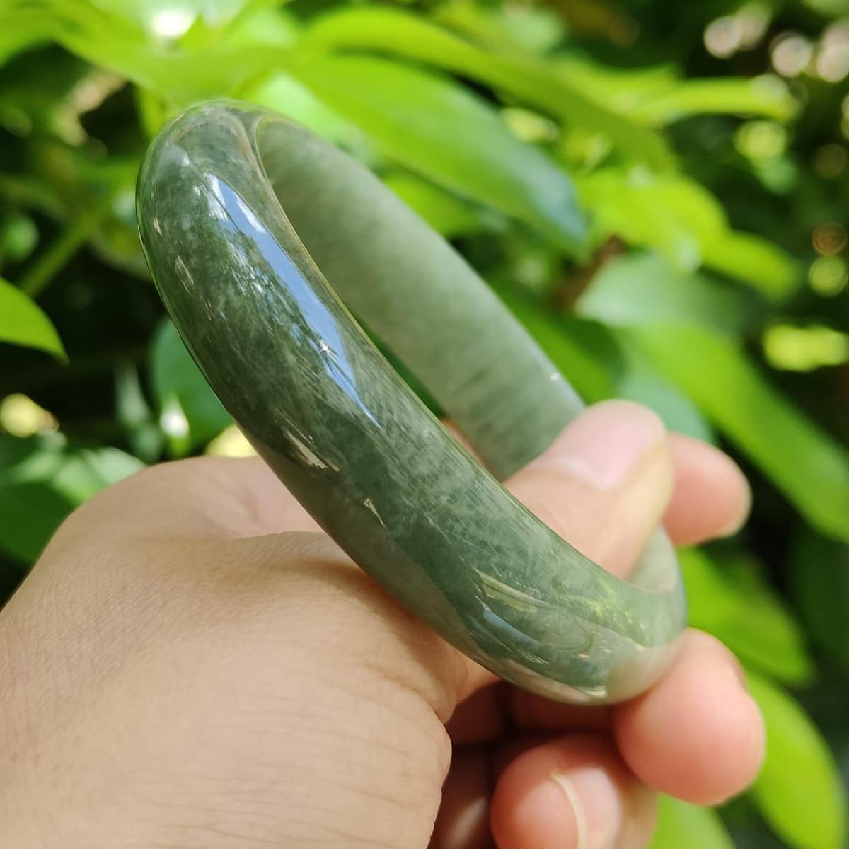 Natural Type A Jadeite Jade Peace Bangle – Five-Element Harmony | Feng Shui Certified (Sku: bangle36)