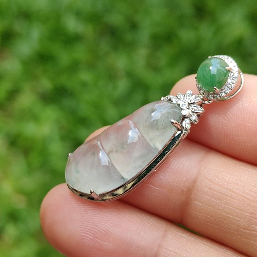 Premium Icy Translucent Natural Type A Jadeite Jade crafted as Four Seasons Fortune Beans set on 18k gold with 1 green cabochon and diamonds, certificate include weigh 3.86 grams, measurement 36.7 * 12.5 * 7mm (18kp14) Yi Pin Qian