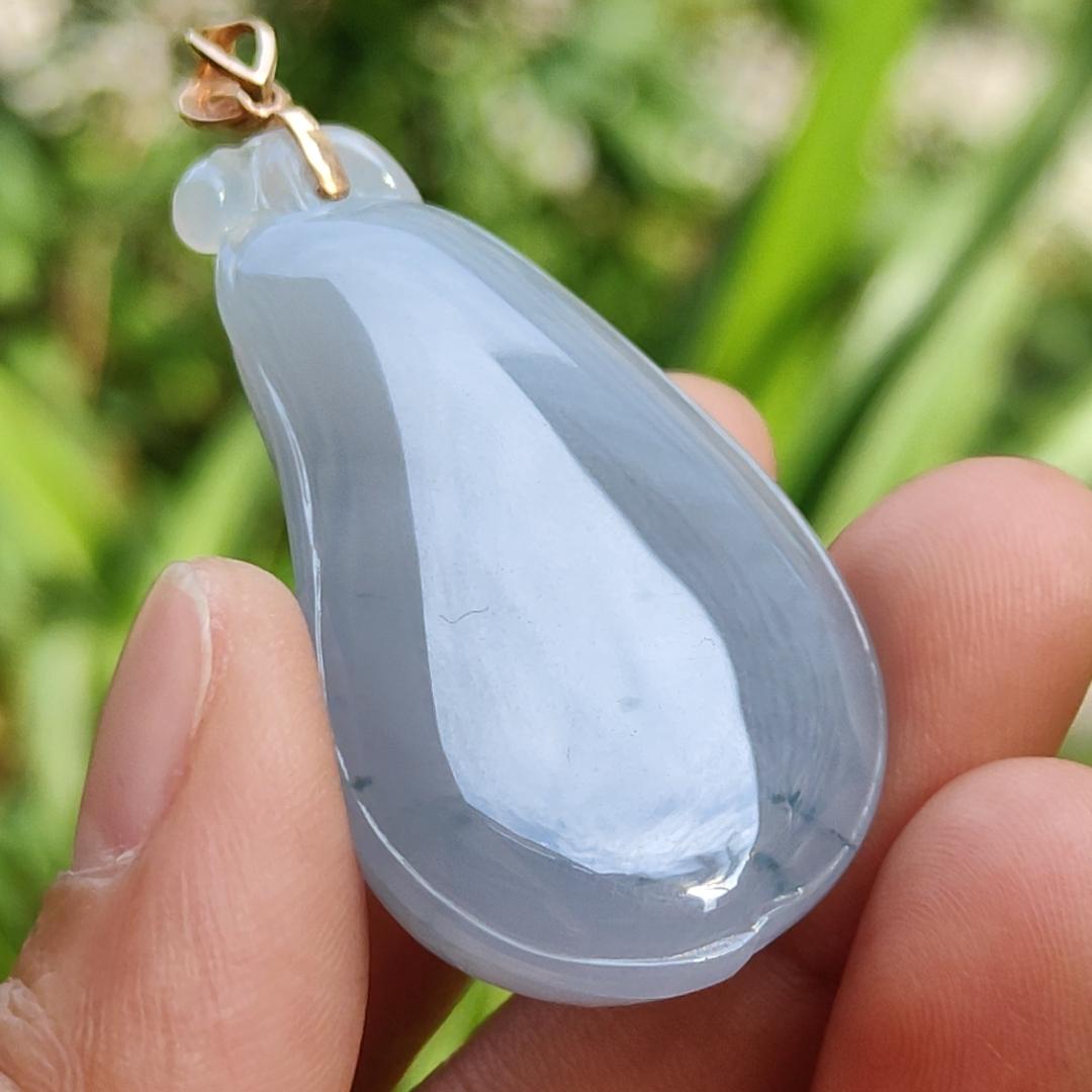 High Quality Light Lavender with Light Green Natural Type A Jadeite Jade crafted as shape of Fugua set with 18k Gold Clasp as Pendant, certificate weighs 23.61 grams, measurement 44.8 * 25.2 * 12 mm (18kp47) Yi Pin Qian