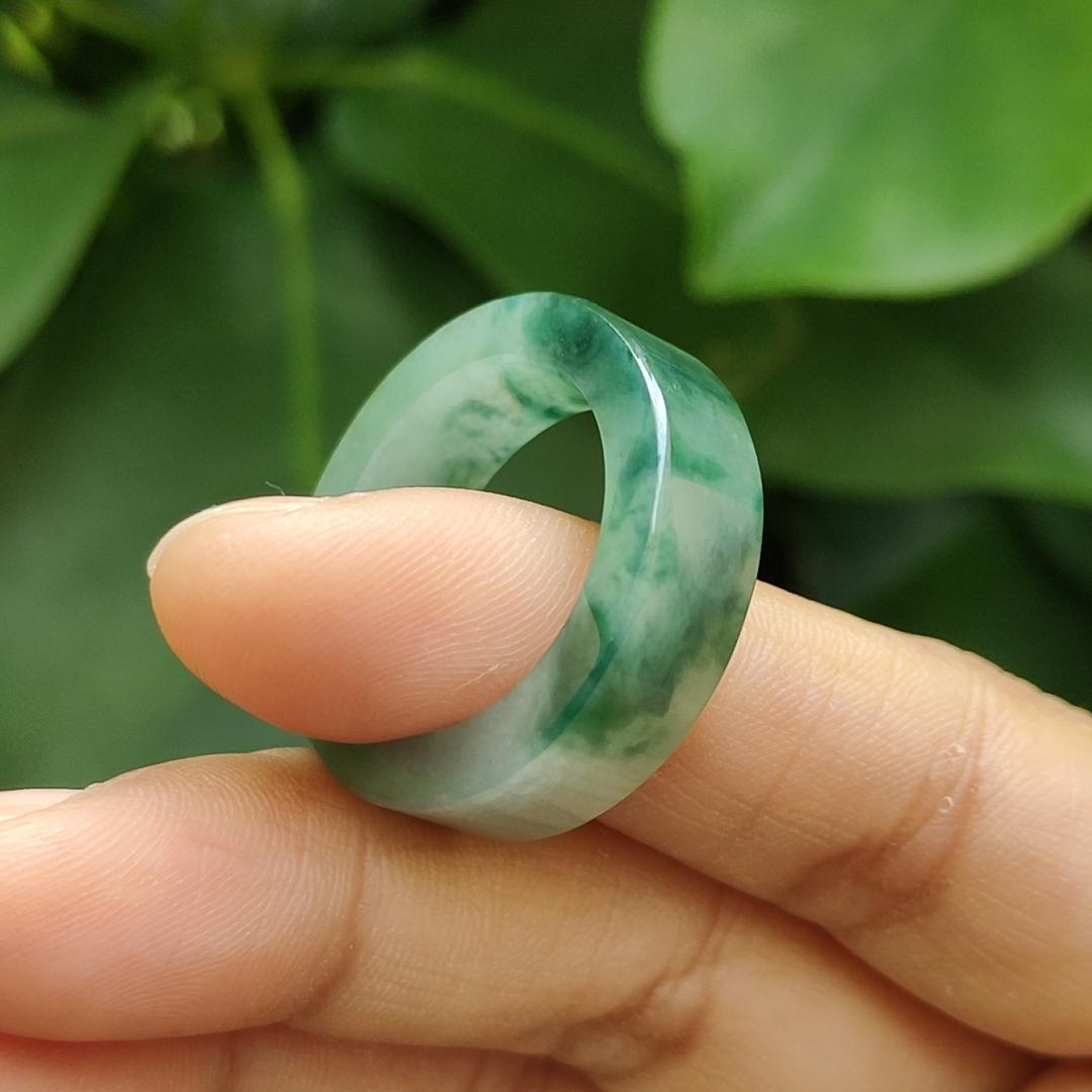 Spicy Green with Green Hue High Quality Natural Type A Jadeite Jade crafted as Ring, finger size 19mm, QIC labs approved certificate weighs 7.88 grams, measurement 7.8 * 4.5 mm (ring10) Yi Pin Qian