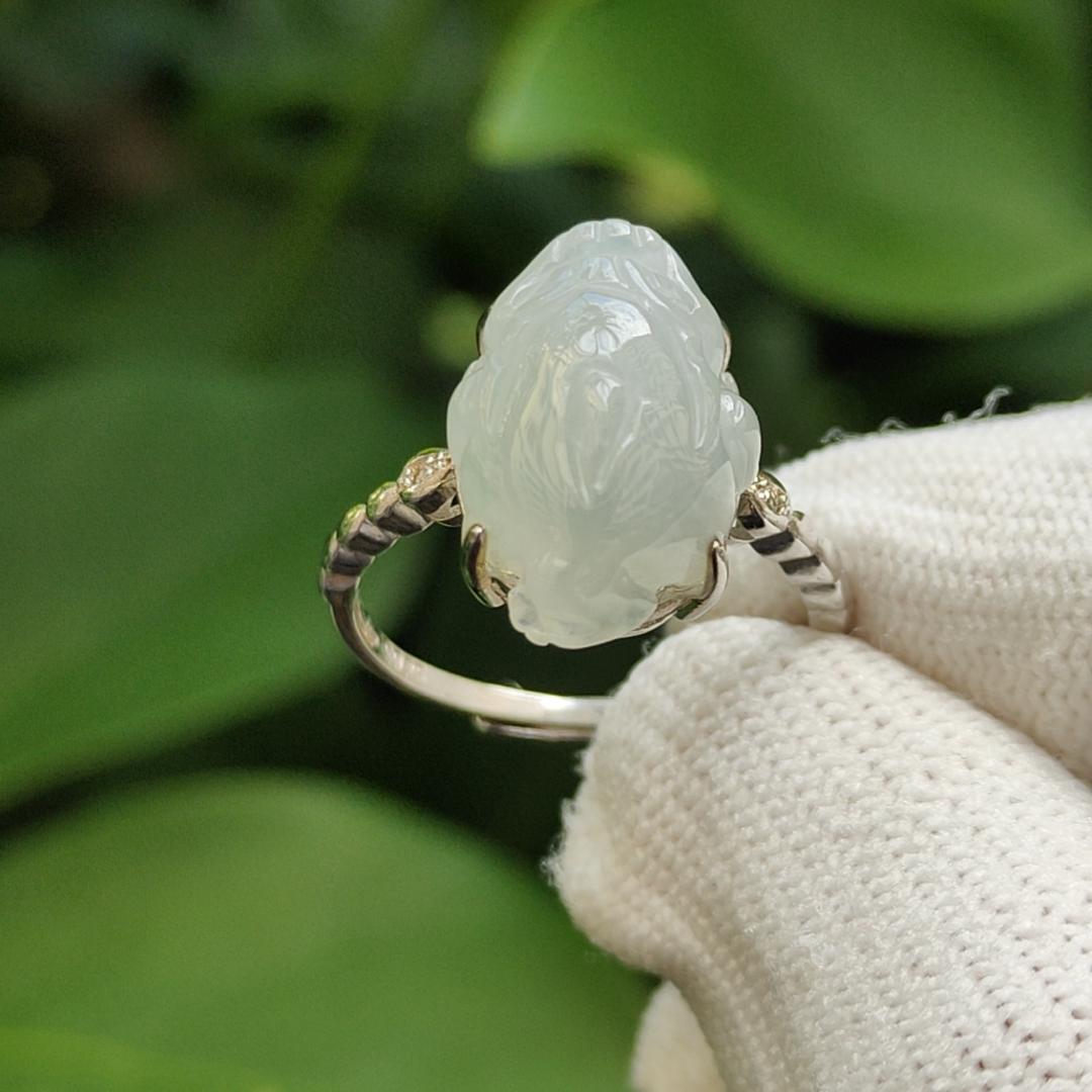 New Arrival Crafted as Pixiu on Natural Type A Jadeite Jade as S925 Ring certificate weighs 3.55 grams, measurement 15.9 * 11.6 * 6.7 mm (s925ring25) Yi Pin Qian Jadeites Jade Jewelry ~Your Precious Quintessential ~ Singapore