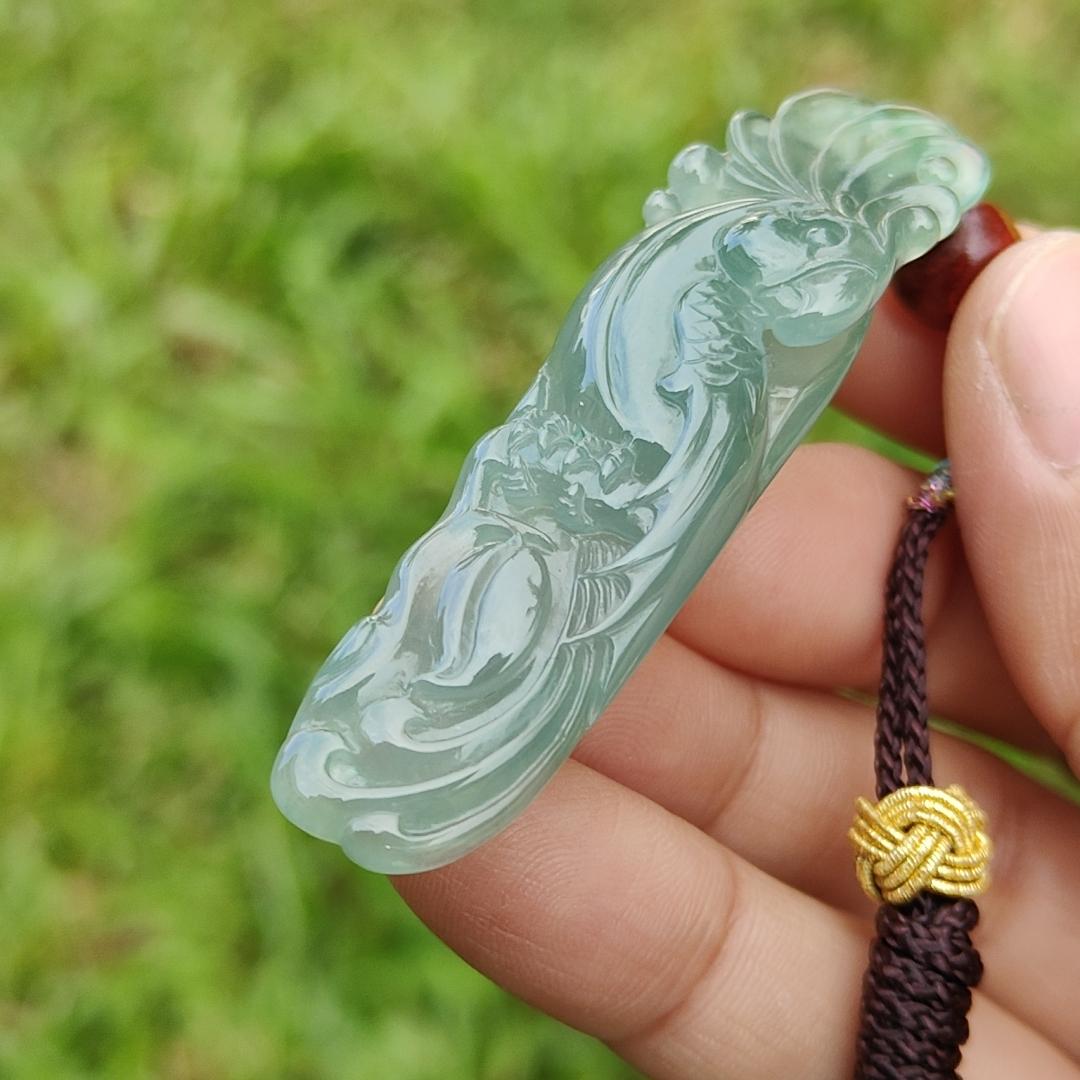 Semi Icy Good Translucency Green Natural Type A Jadeite Pendant Necklace crafted as the parrot, symbols of Wise and brave, heroic and mighty, with certificate weigh 10.82 grams, 57.8 * 16.3 * 7.1 mm (pendant24) Yi Pin Qian