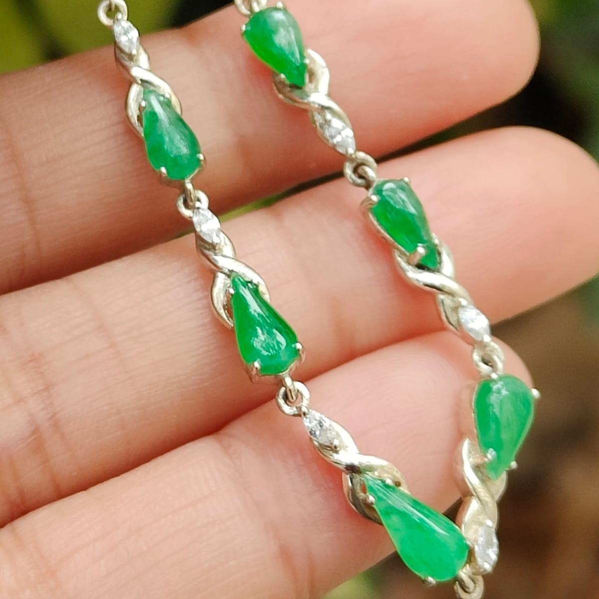Earth Element Jade Bracelet - 7 Growth-Symbol Waterdrop Cabochons (Sku: s925b7) Yi Pin Qian Jadeites Jade Jewelry ~Your Precious Quintessential ~ Singapore